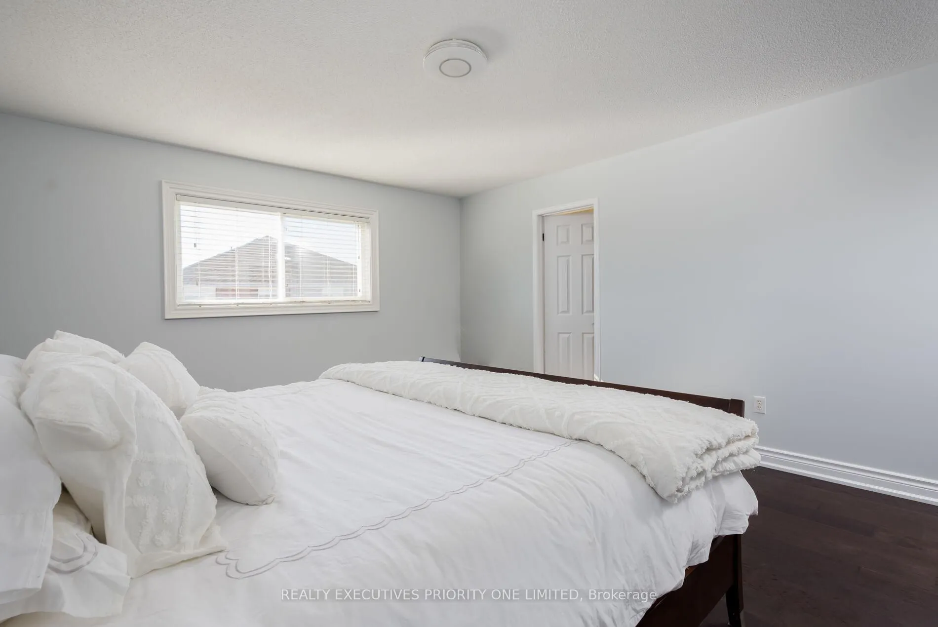 Photo 16 of 82 Blackthorn Drive, Vaughan, Maple — HOMEH