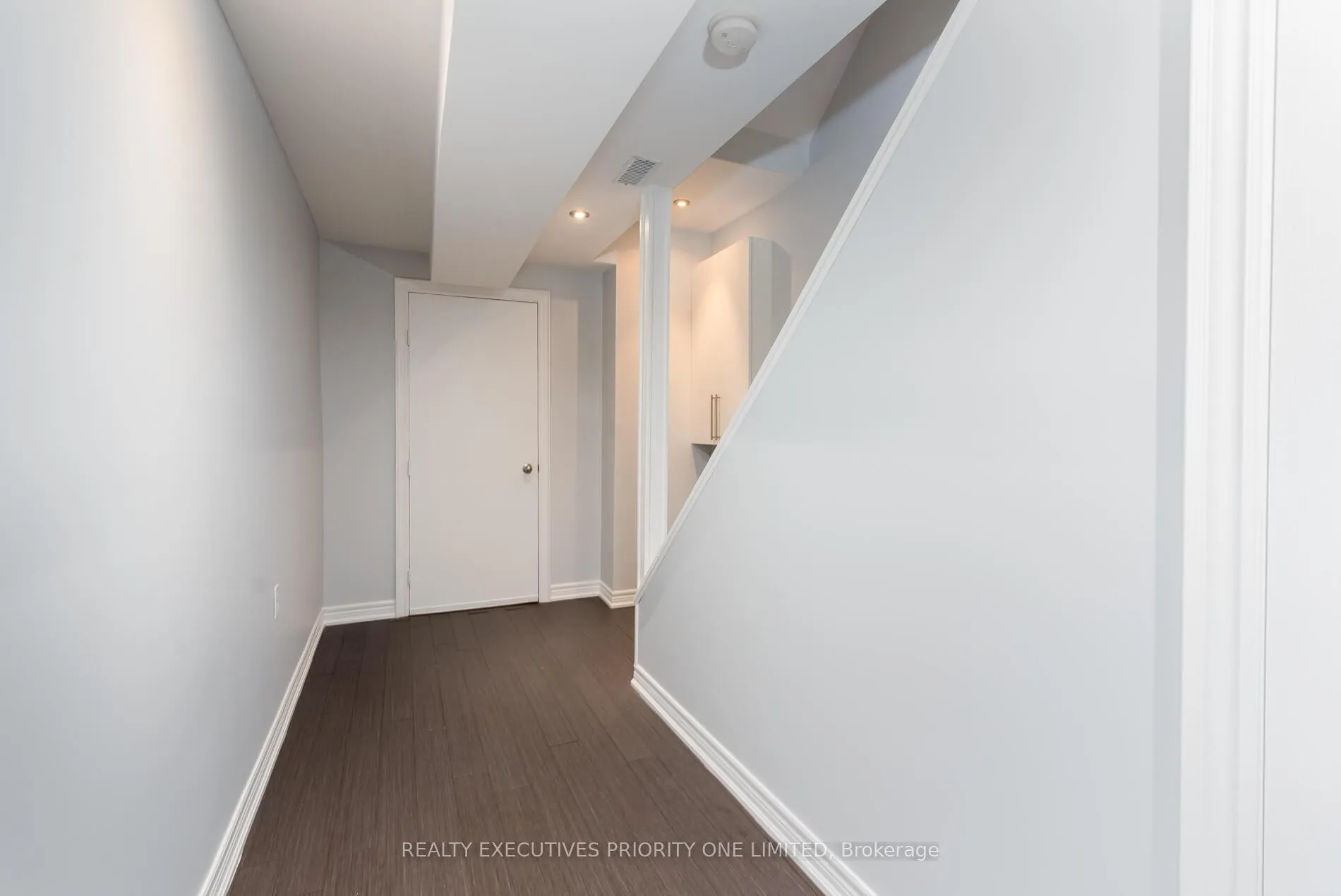 Photo 21 of 82 Blackthorn Drive, Vaughan, Maple — HOMEH