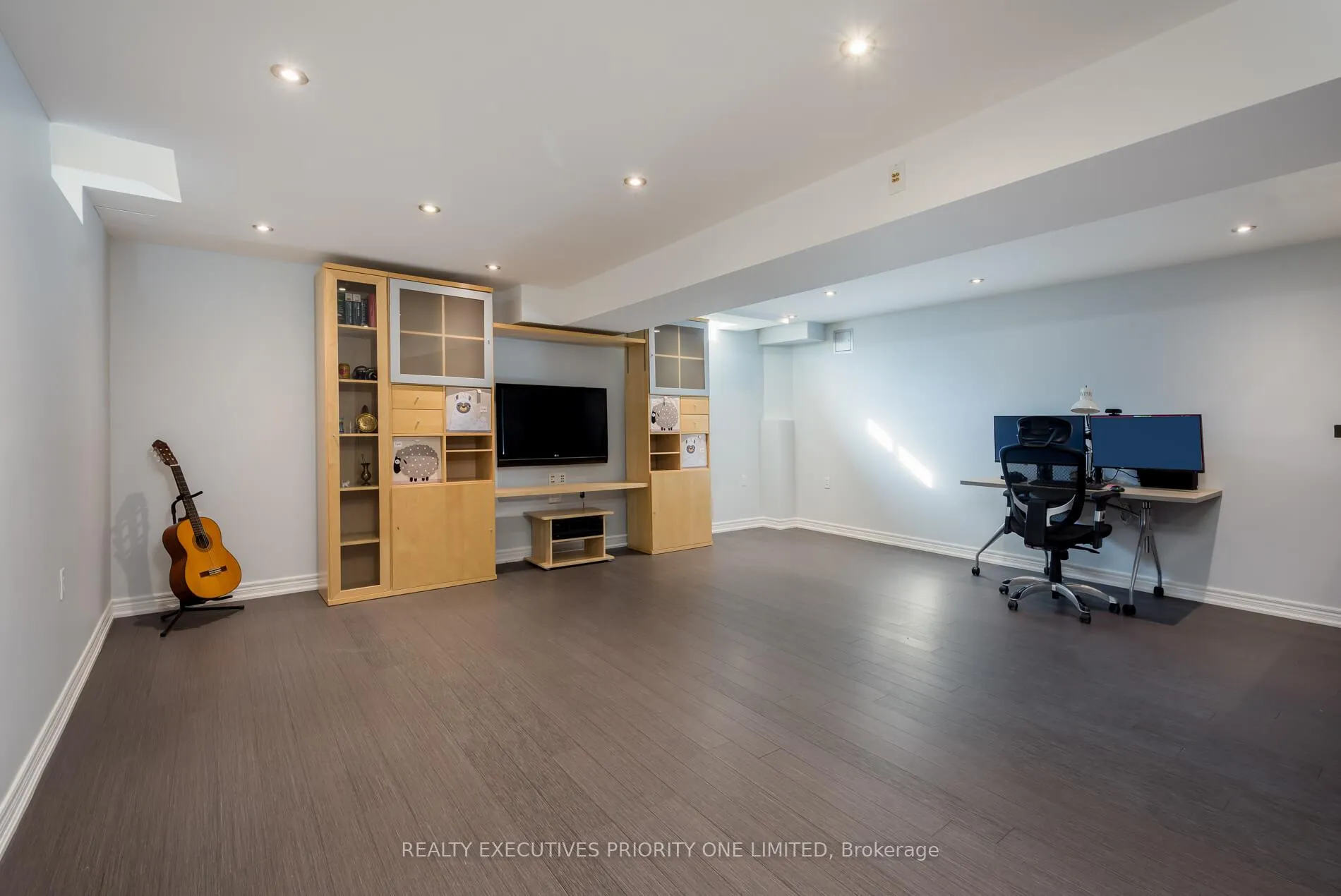 Photo 22 of 82 Blackthorn Drive, Vaughan, Maple — HOMEH