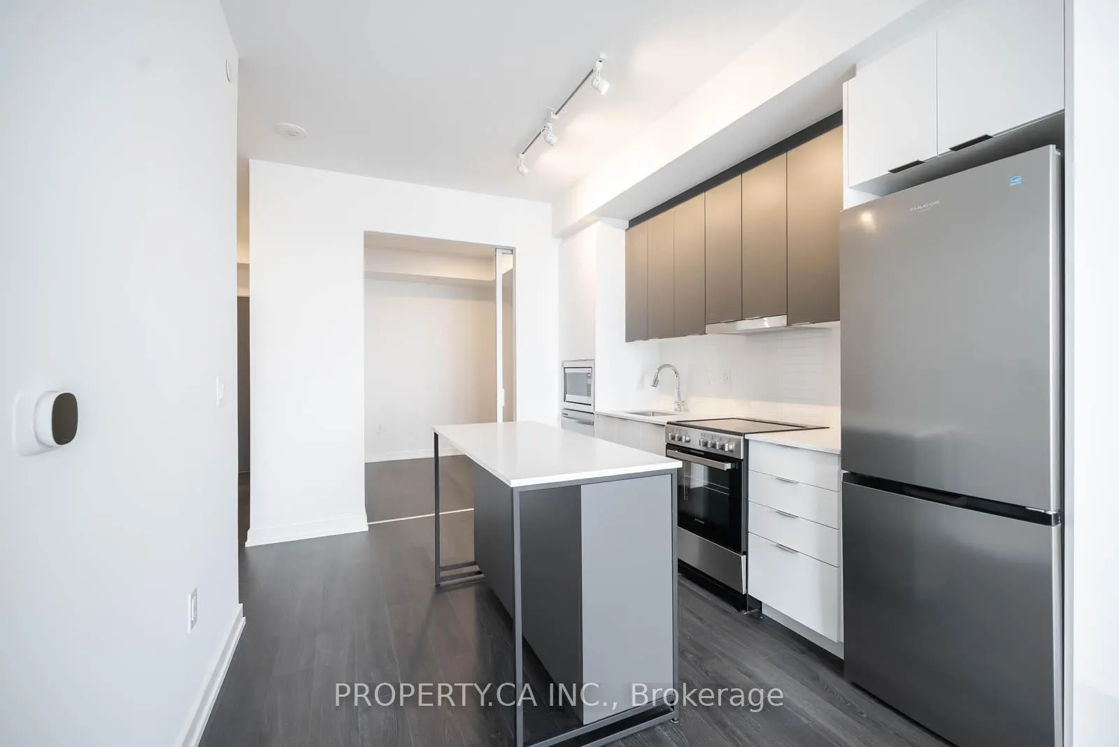 Photo 5 of Unit 905A, 9763 Markham Road, Markham, Greensborough — HOMEH