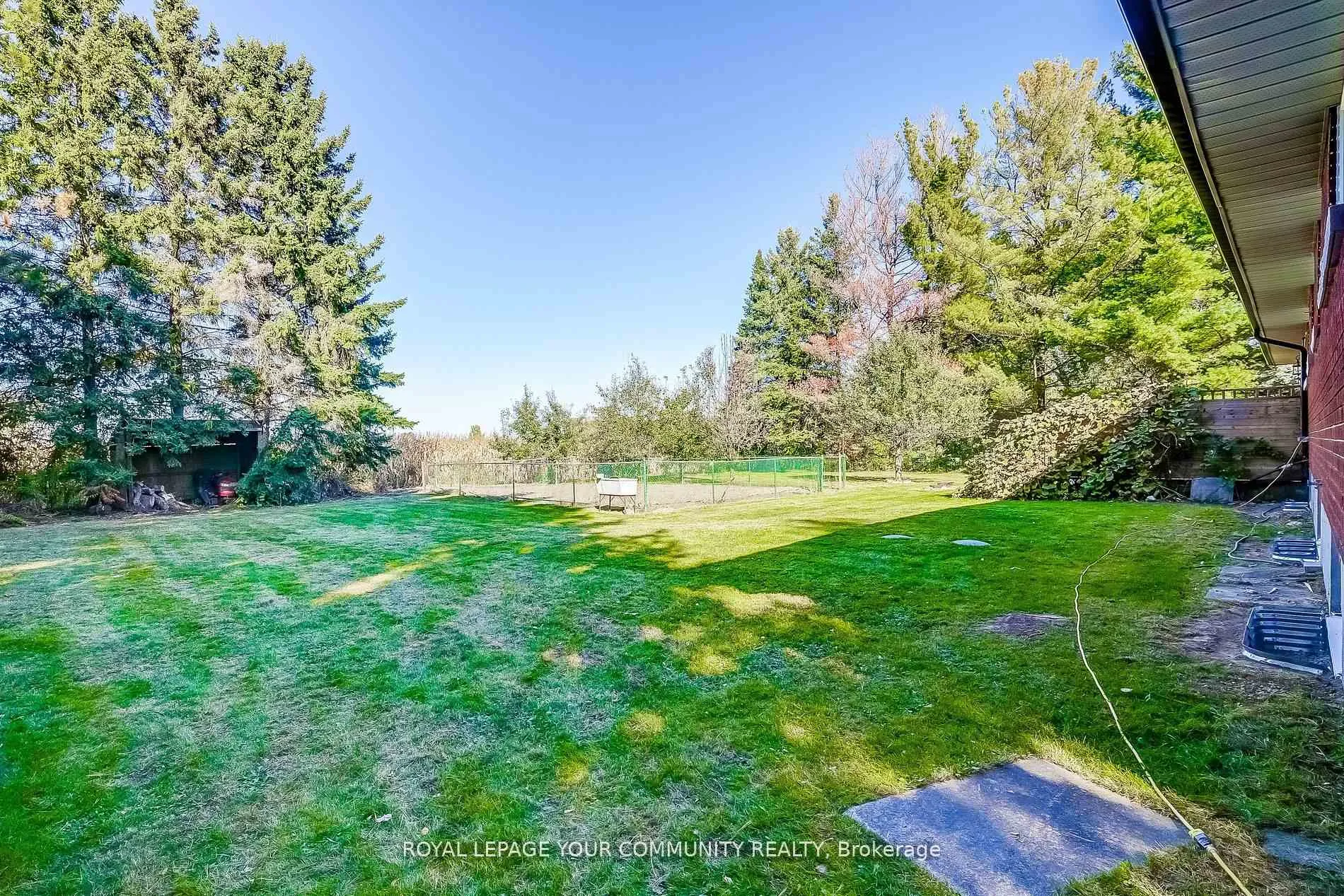 Photo 36 of 2408 14th Line, Innisfil, Gilford — HOMEH