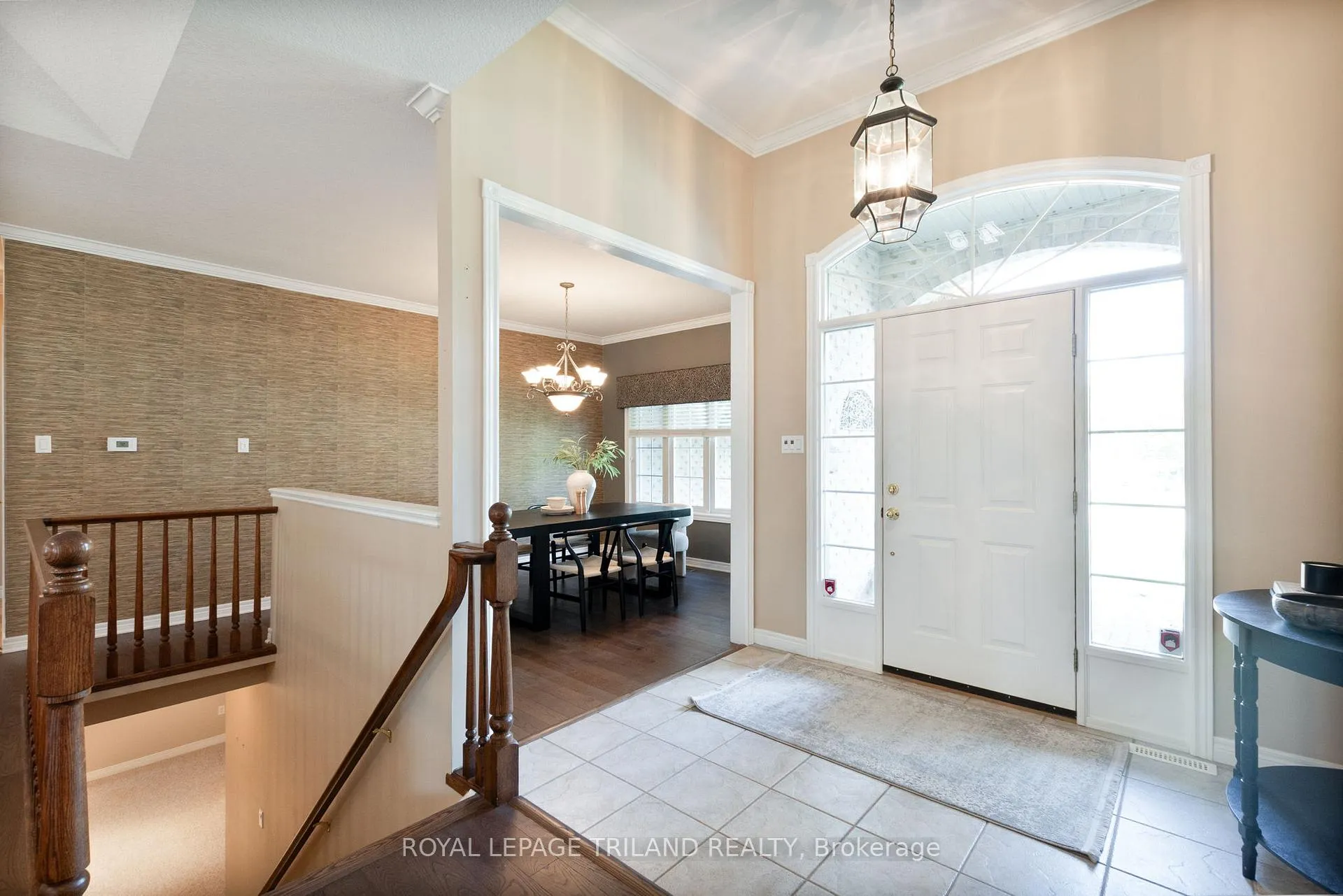 Photo 4 of 45 Stephen Moore Drive, Middlesex Centre, Kilworth — HOMEH