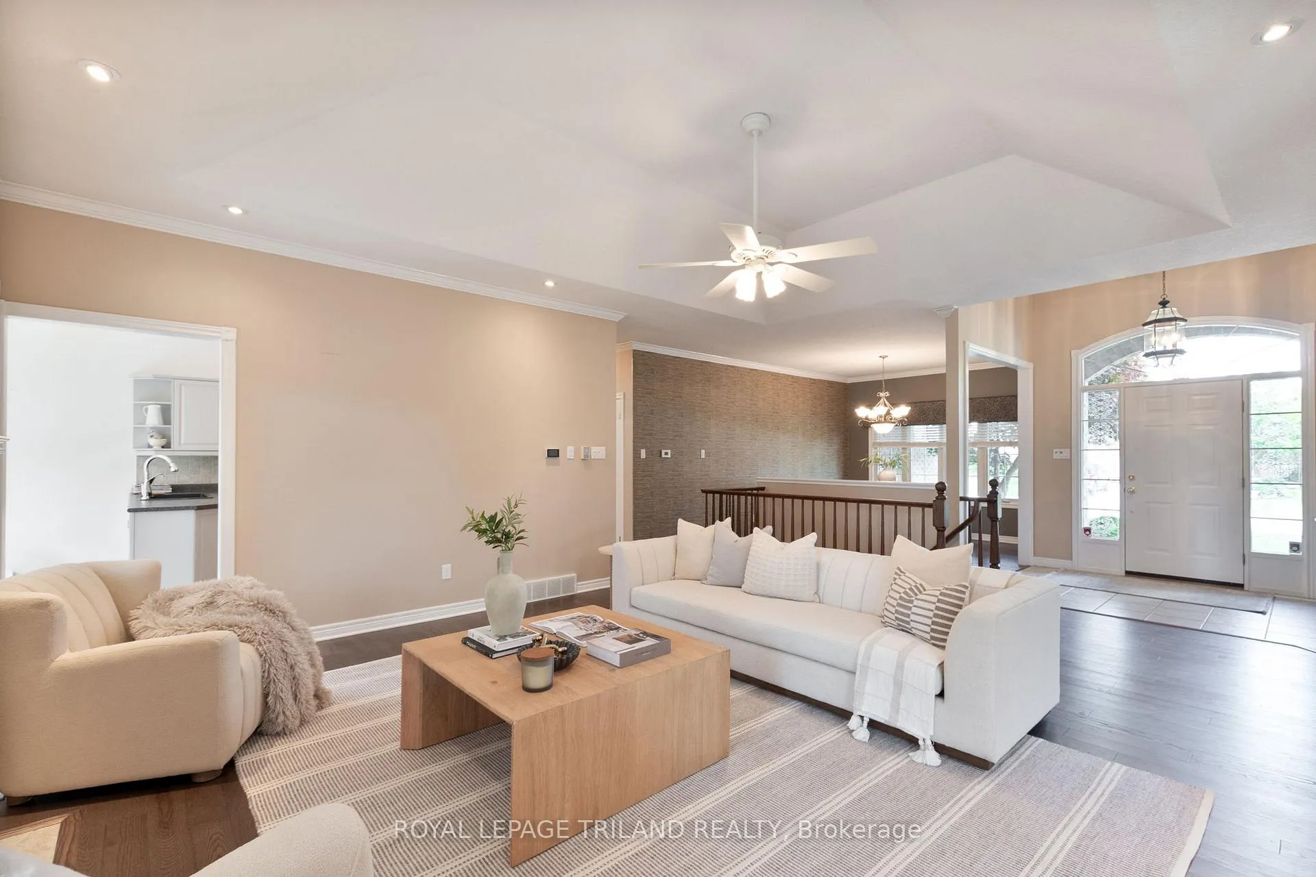 Photo 8 of 45 Stephen Moore Drive, Middlesex Centre, Kilworth — HOMEH