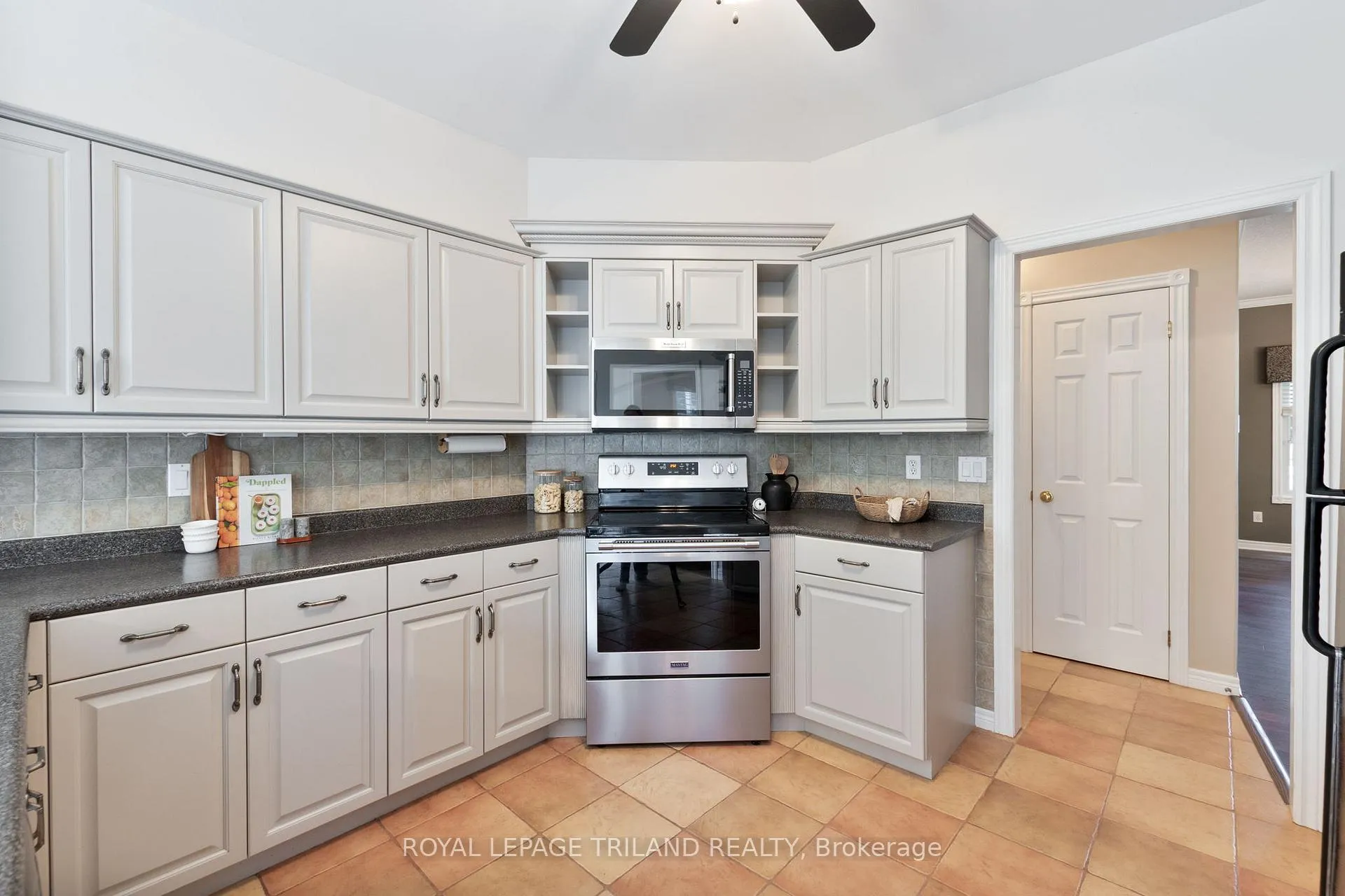 Photo 15 of 45 Stephen Moore Drive, Middlesex Centre, Kilworth — HOMEH