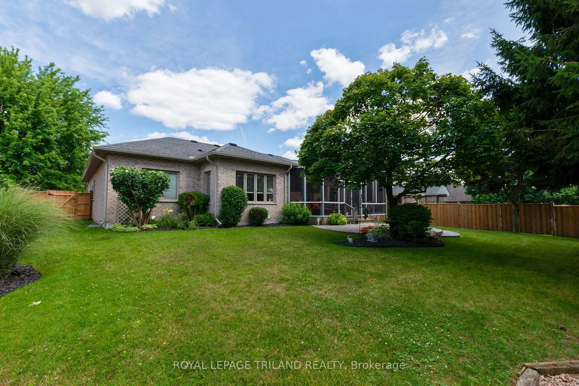 Photo 37 of 45 Stephen Moore Drive, Middlesex Centre, Kilworth — HOMEH