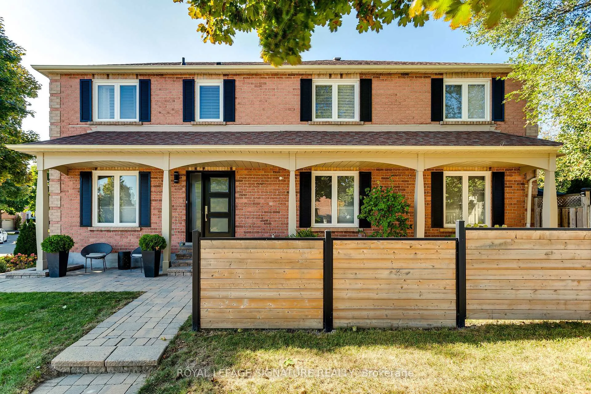 Photo 2 of 2 Valentine Place, Vaughan, Brownridge — HOMEH