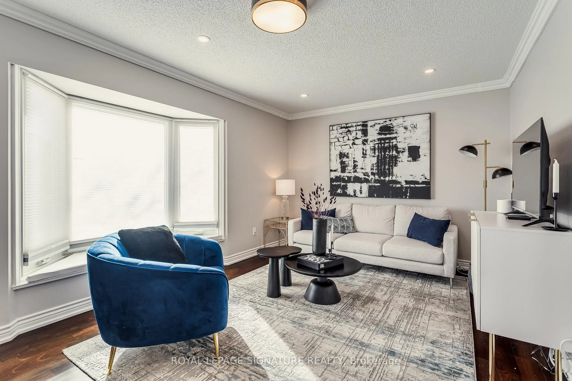 Photo 5 of 2 Valentine Place, Vaughan, Brownridge — HOMEH