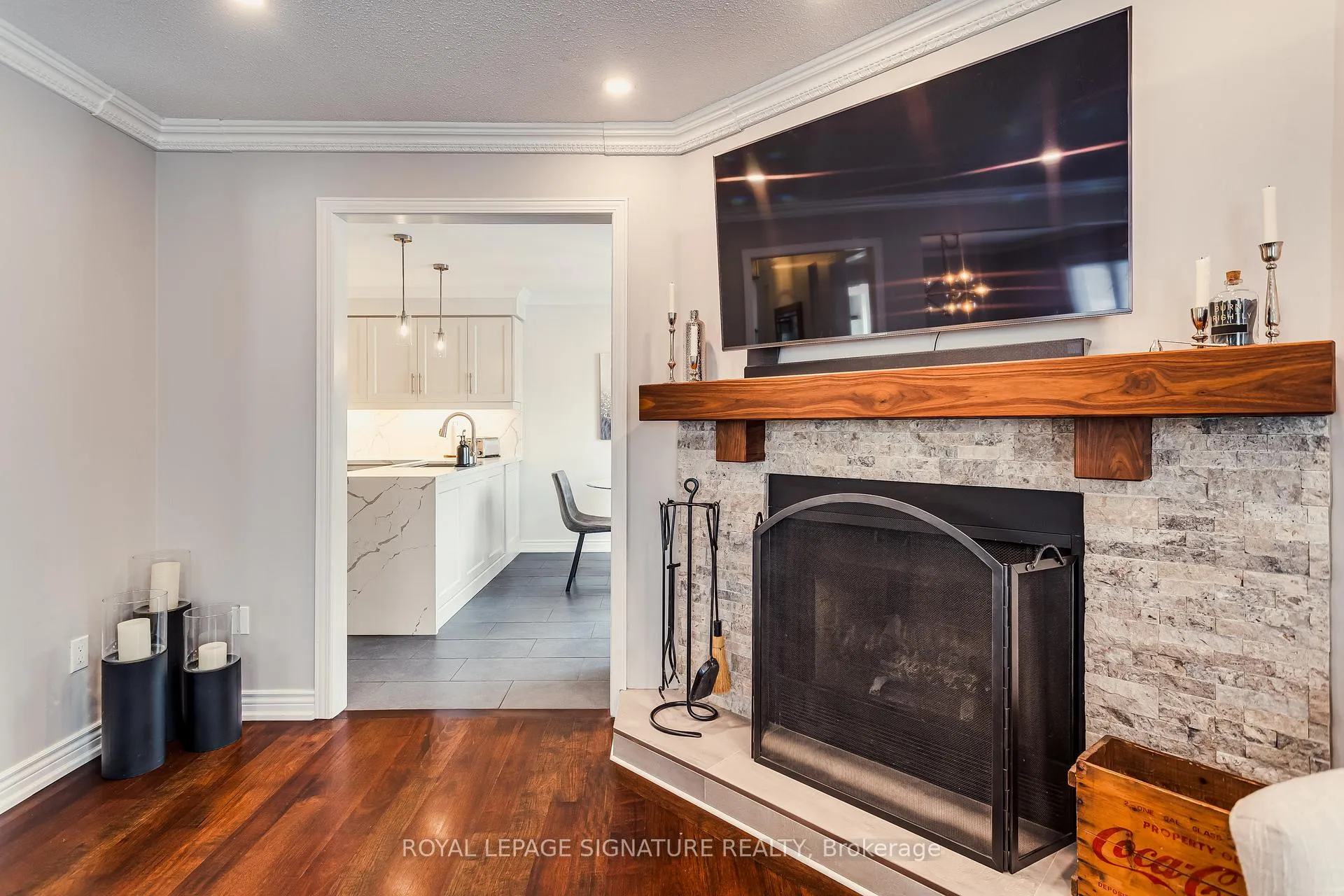 Photo 10 of 2 Valentine Place, Vaughan, Brownridge — HOMEH