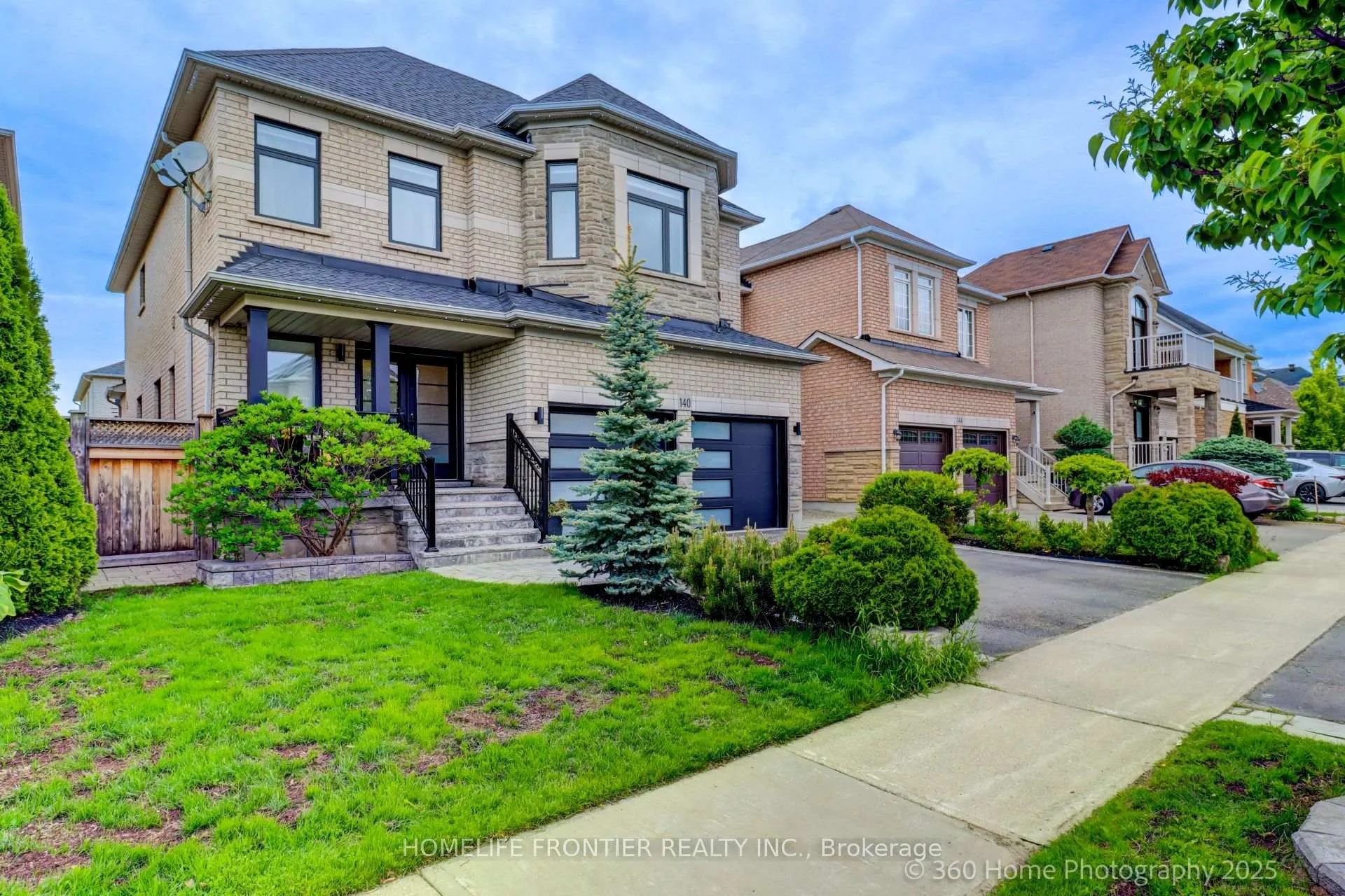 Photo 3 of 140 Lormel Gate, Vaughan, Vellore Village — HOMEH