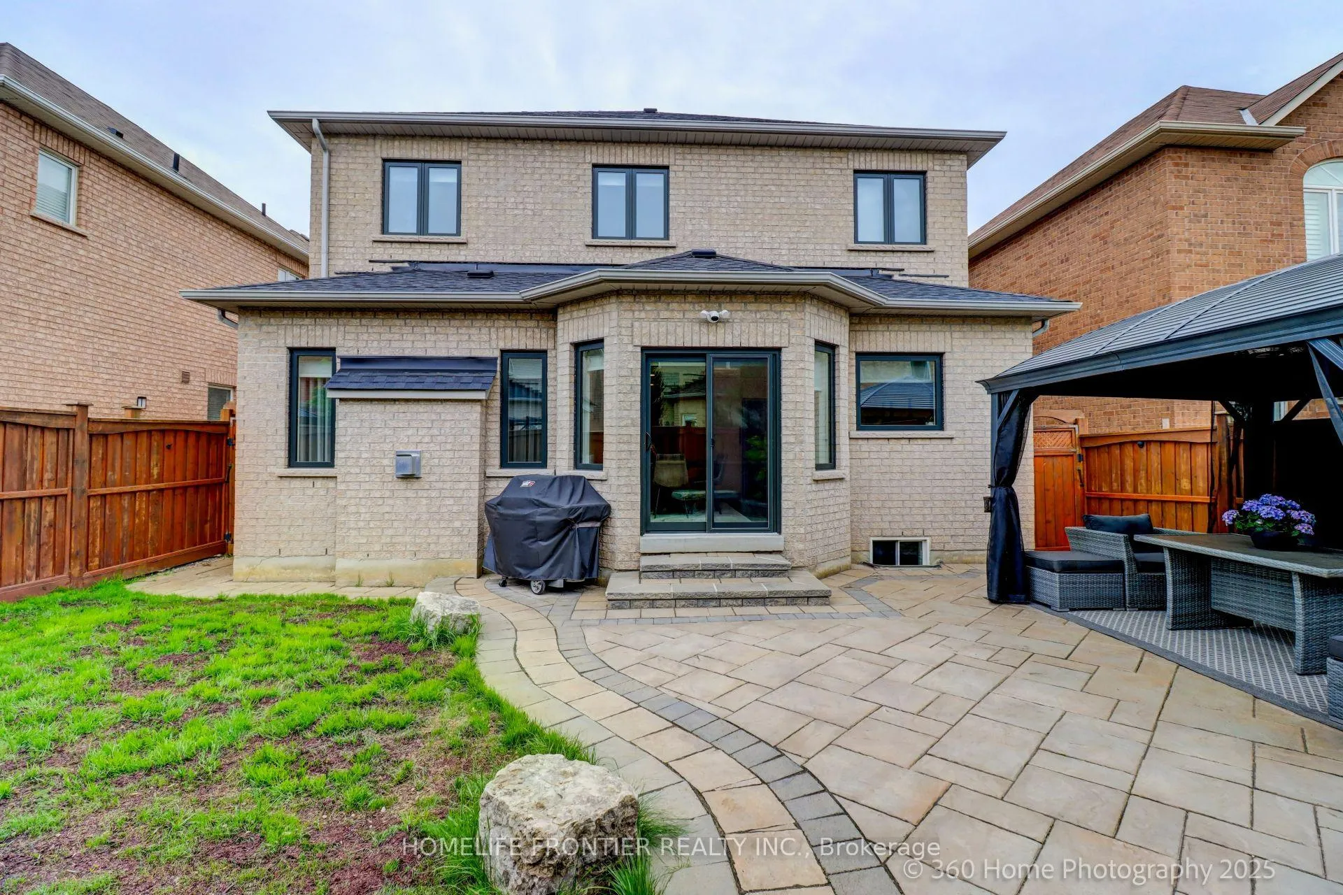 Photo 33 of 140 Lormel Gate, Vaughan, Vellore Village — HOMEH