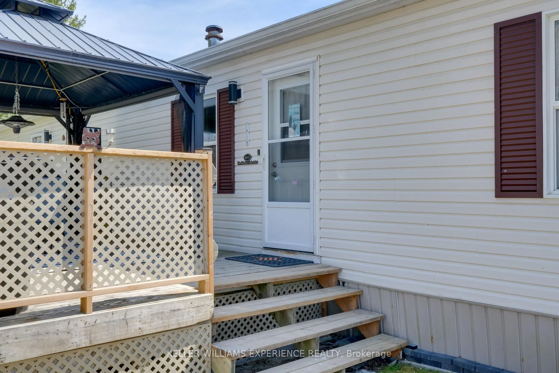 Photo 2 of 7 Shamrock Crescent, Essa, Angus — HOMEH
