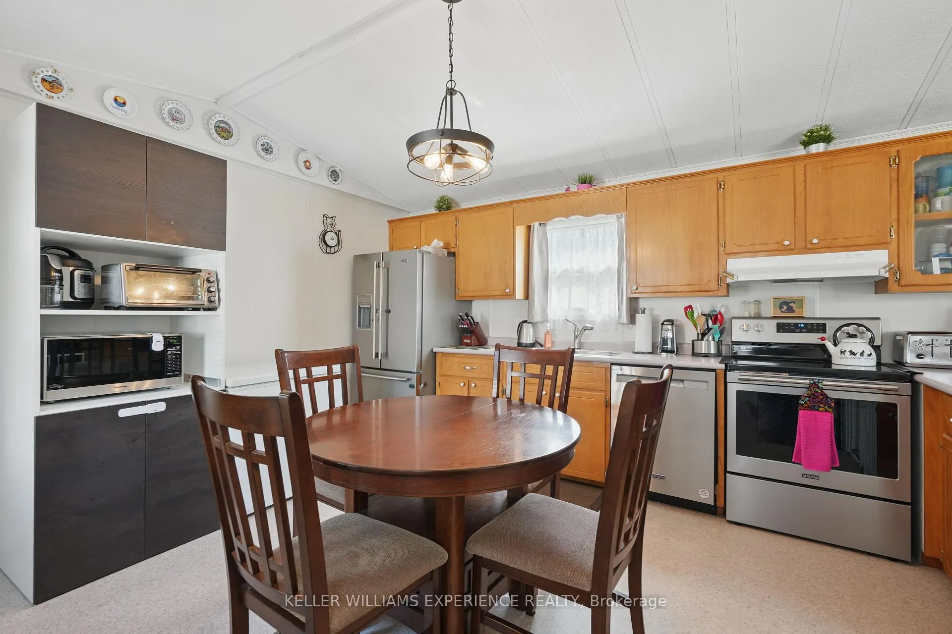 Photo 3 of 7 Shamrock Crescent, Essa, Angus — HOMEH