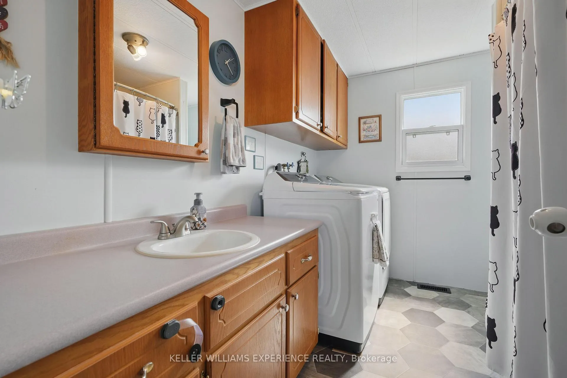 Photo 9 of 7 Shamrock Crescent, Essa, Angus — HOMEH