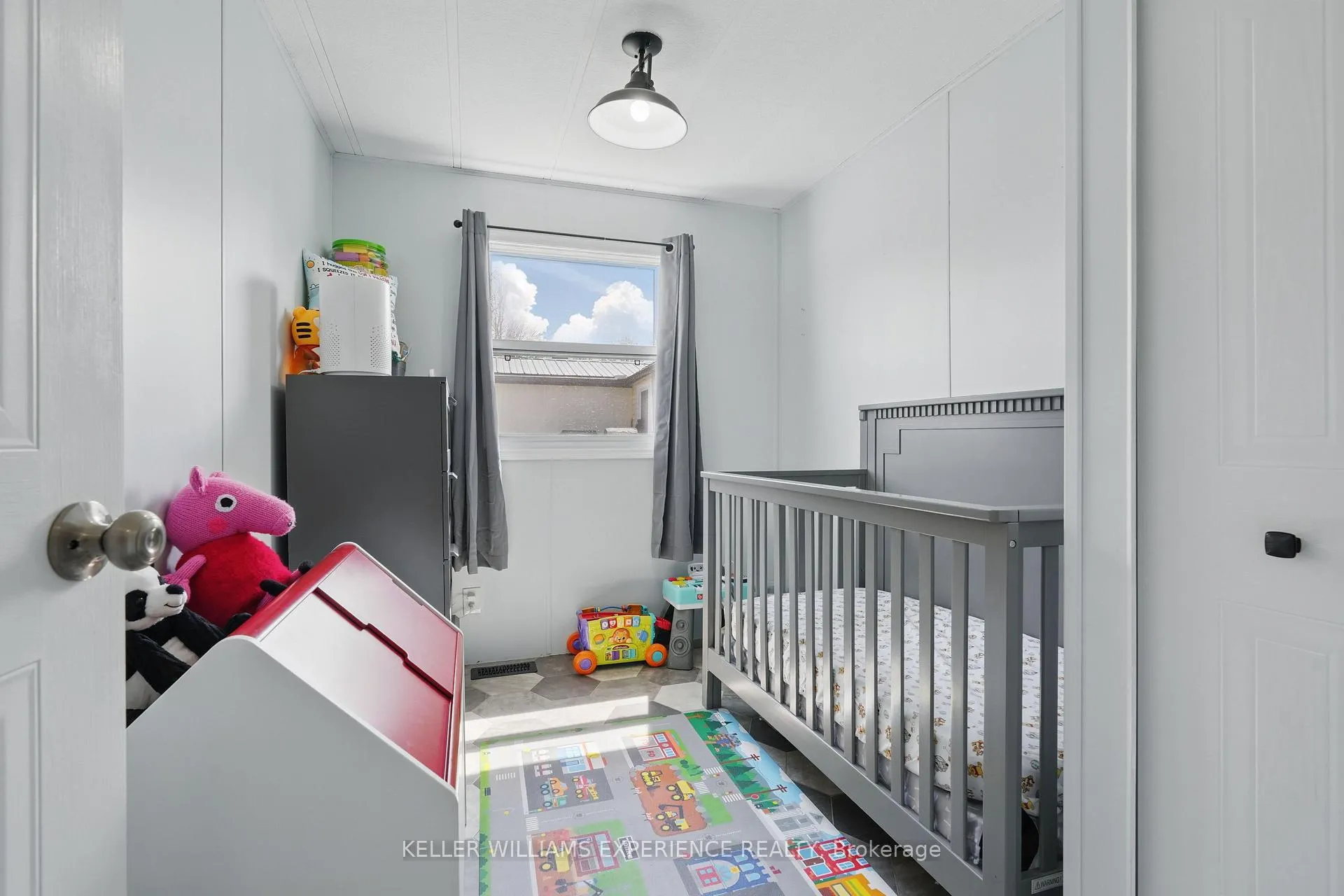 Photo 13 of 7 Shamrock Crescent, Essa, Angus — HOMEH