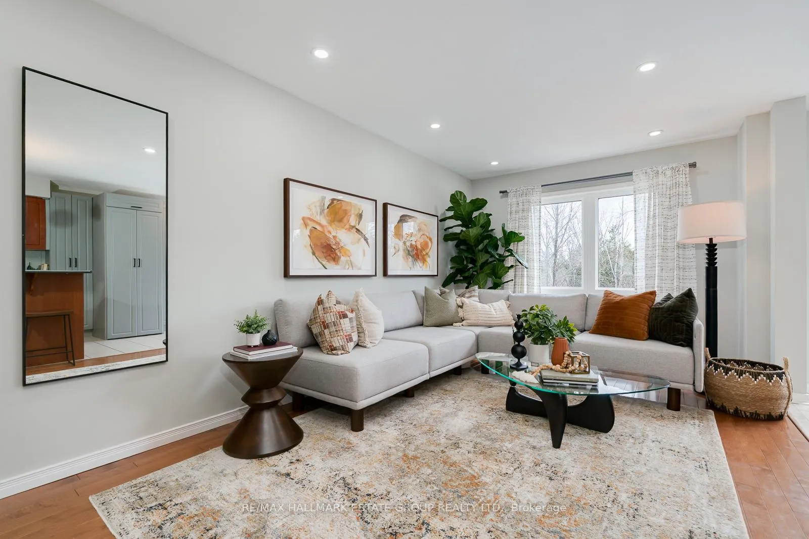 Photo 9 of 647 Sunbird Trail, Pickering, Amberlea — HOMEH