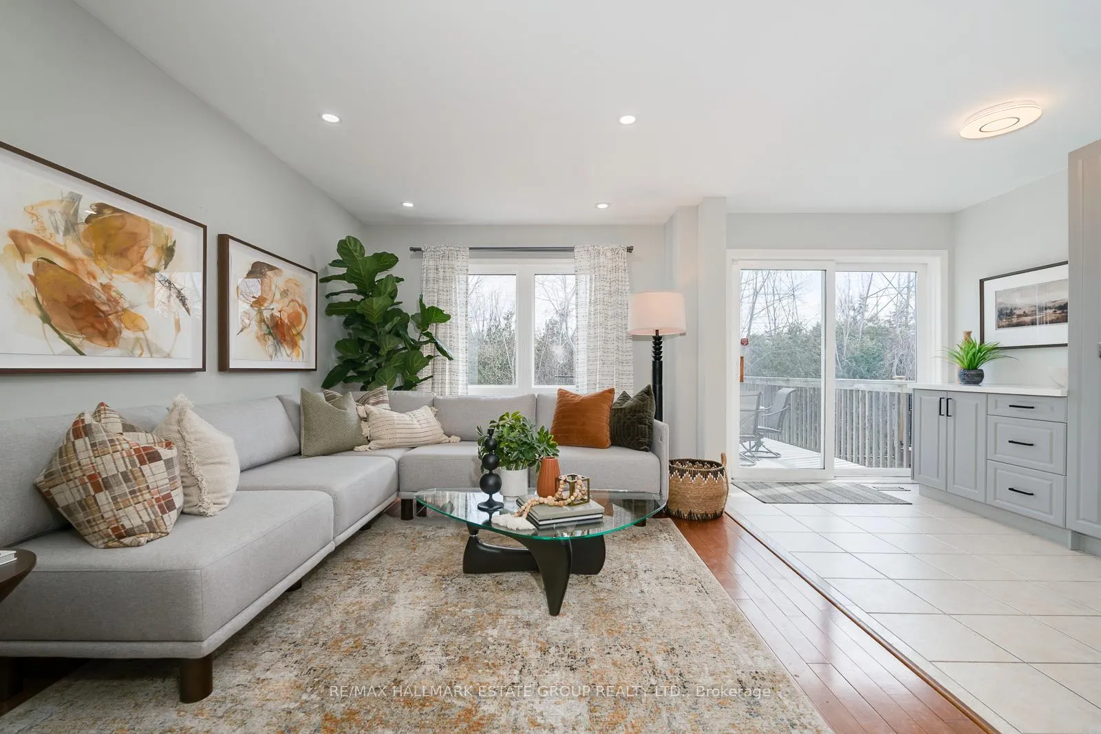 Photo 10 of 647 Sunbird Trail, Pickering, Amberlea — HOMEH