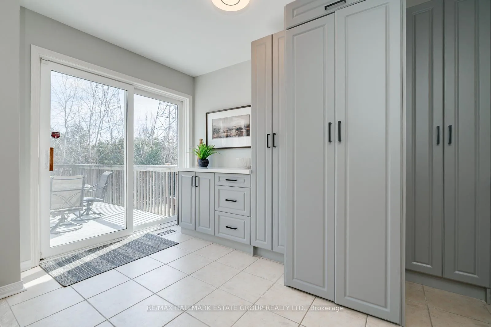 Photo 14 of 647 Sunbird Trail, Pickering, Amberlea — HOMEH