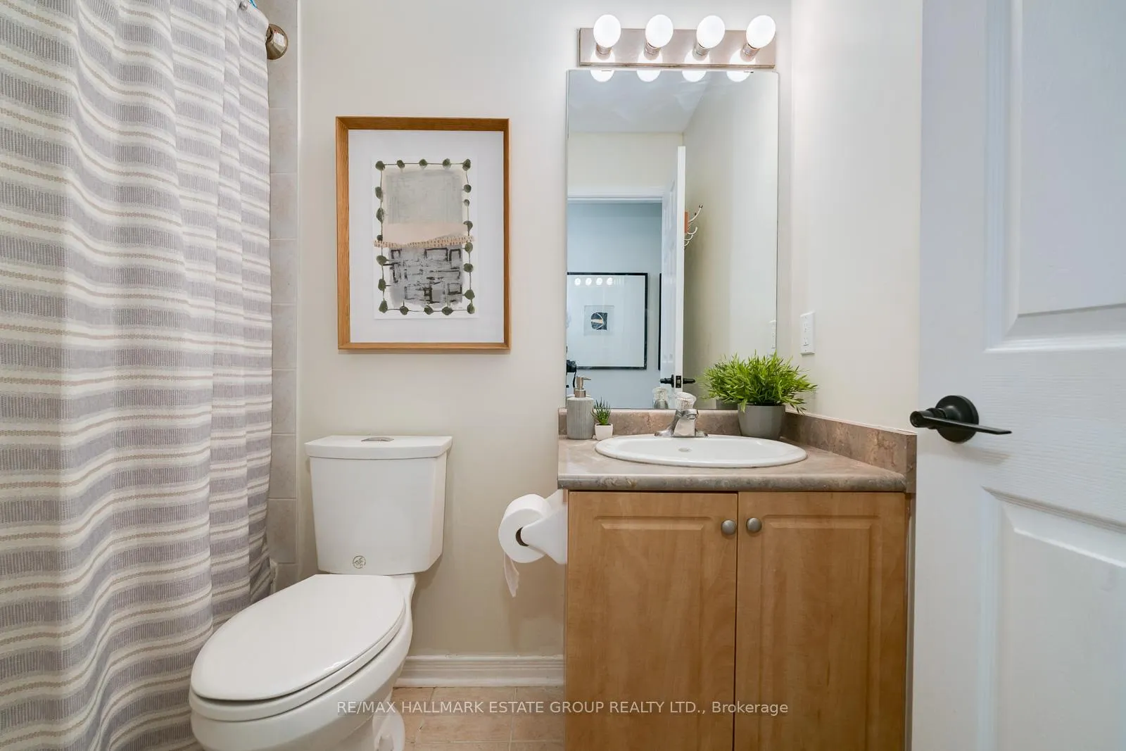 Photo 26 of 647 Sunbird Trail, Pickering, Amberlea — HOMEH