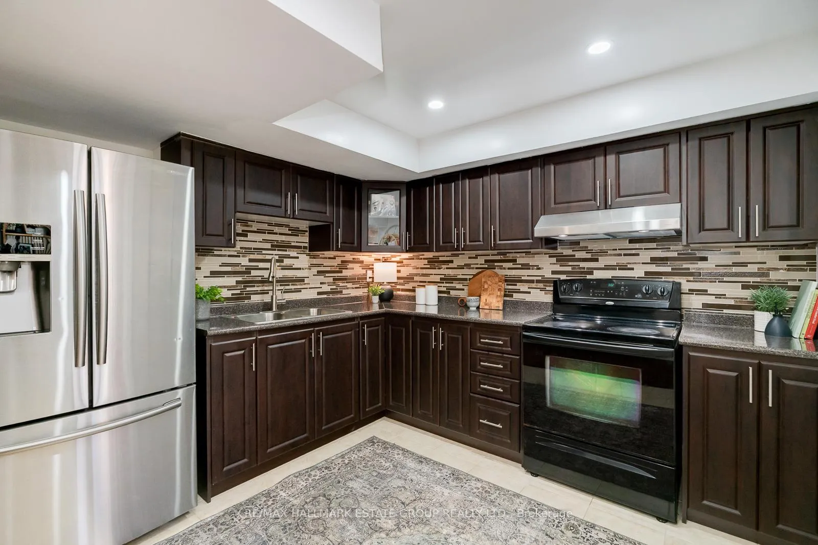 Photo 39 of 647 Sunbird Trail, Pickering, Amberlea — HOMEH