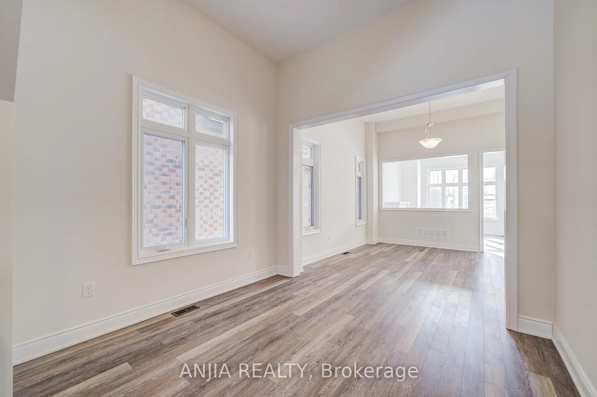 Photo 7 of 3428 Mosley Gate, Oakville, Glenorchy — HOMEH