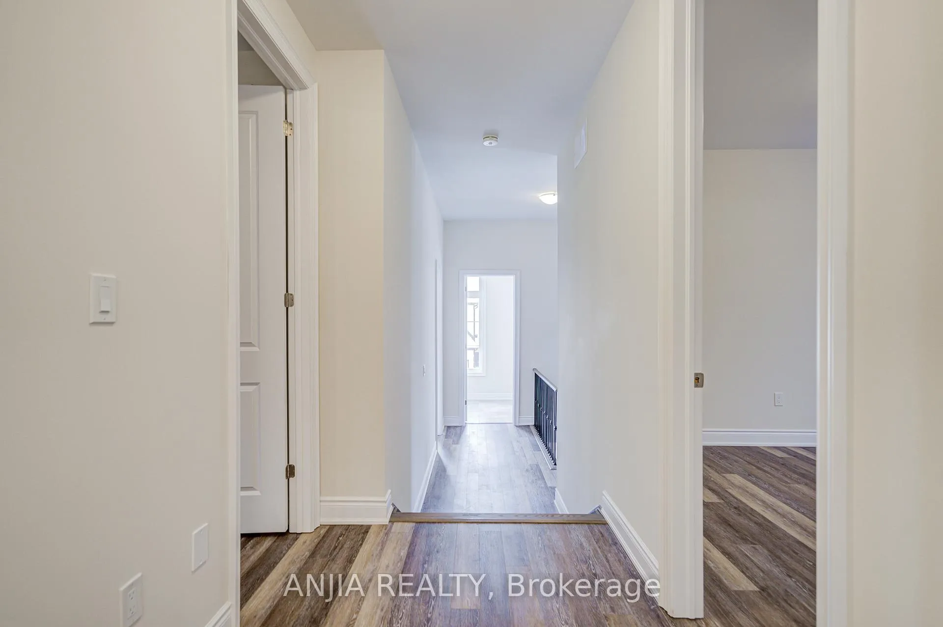 Photo 25 of 3428 Mosley Gate, Oakville, Glenorchy — HOMEH