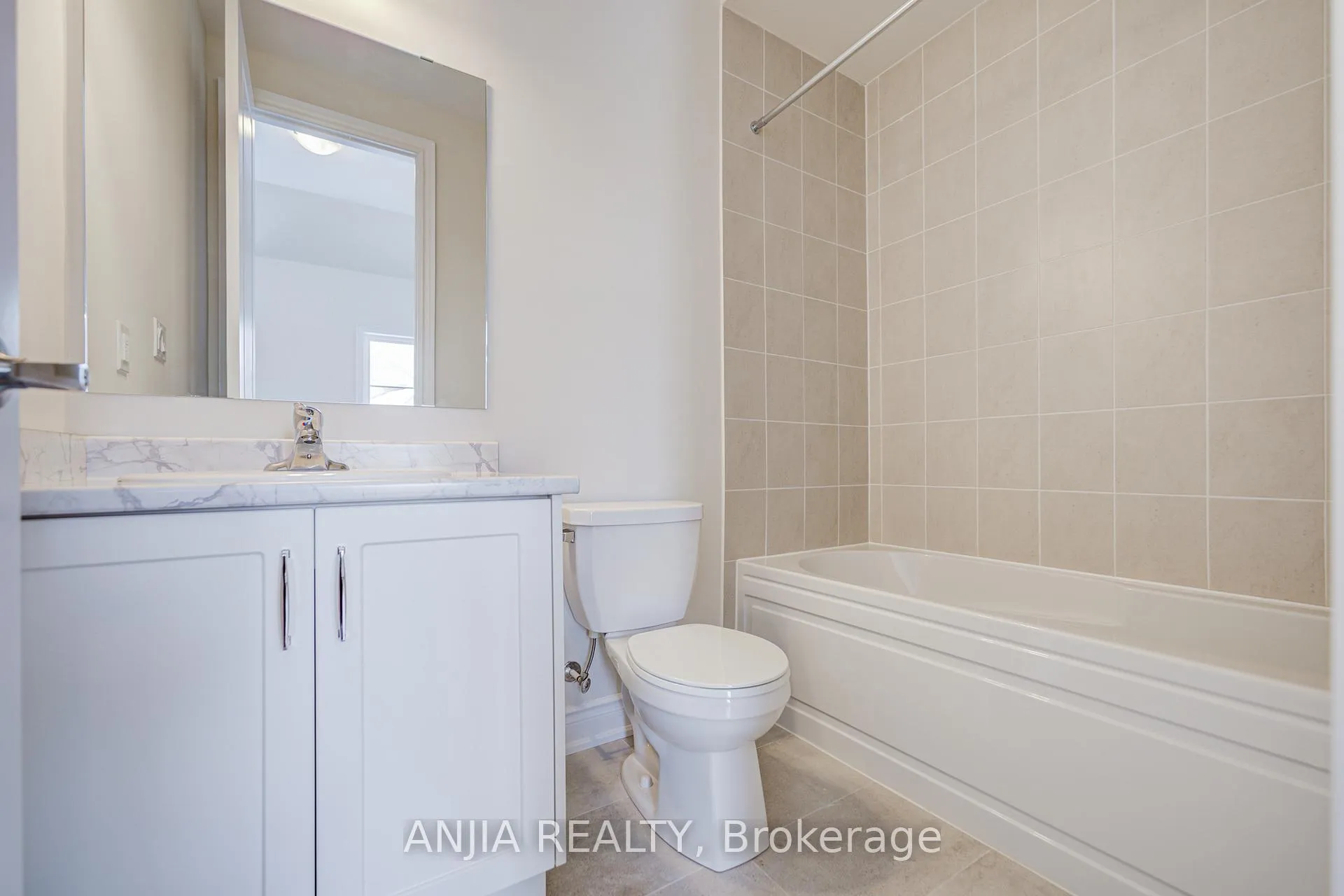 Photo 30 of 3428 Mosley Gate, Oakville, Glenorchy — HOMEH