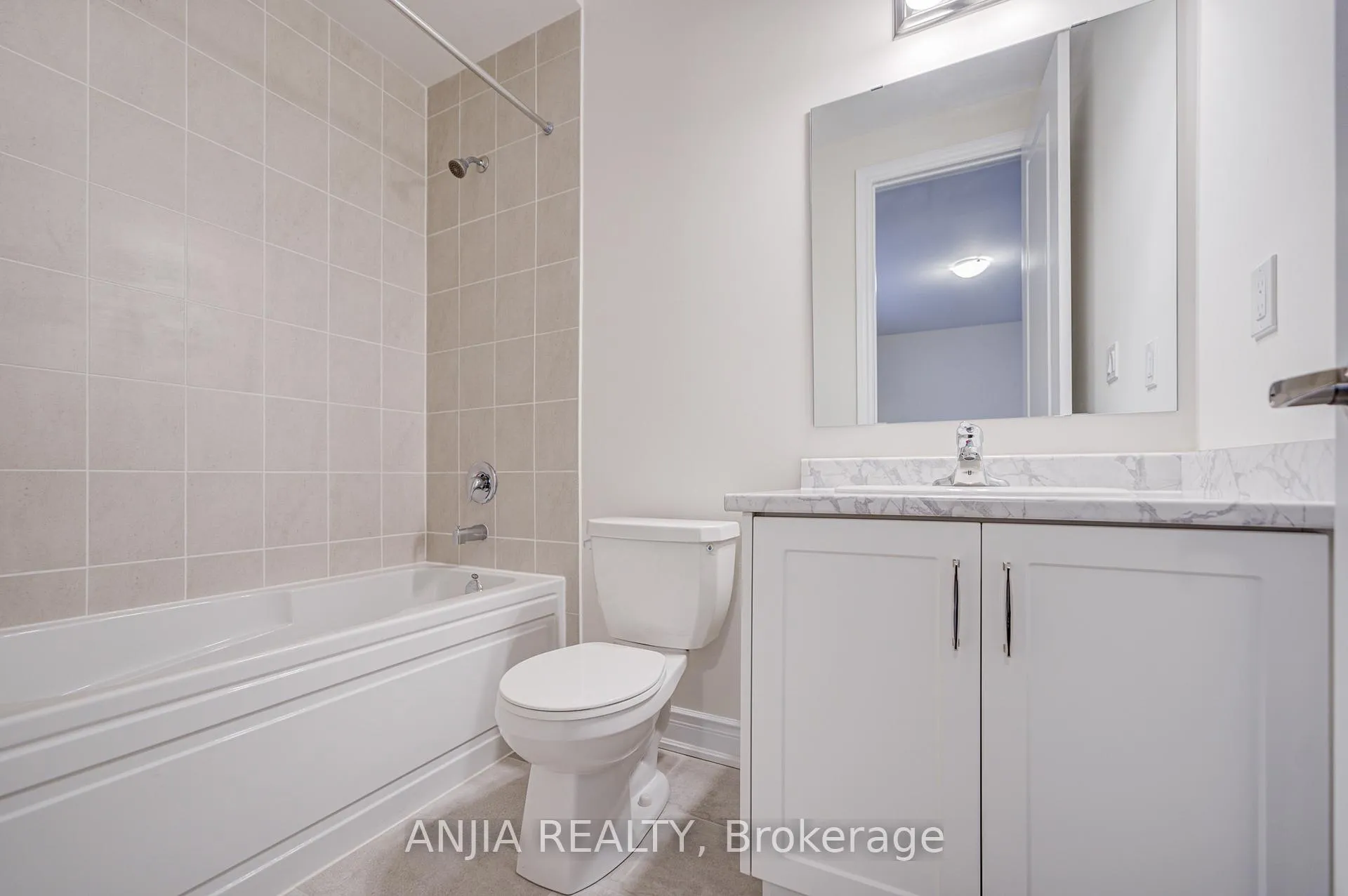 Photo 34 of 3428 Mosley Gate, Oakville, Glenorchy — HOMEH
