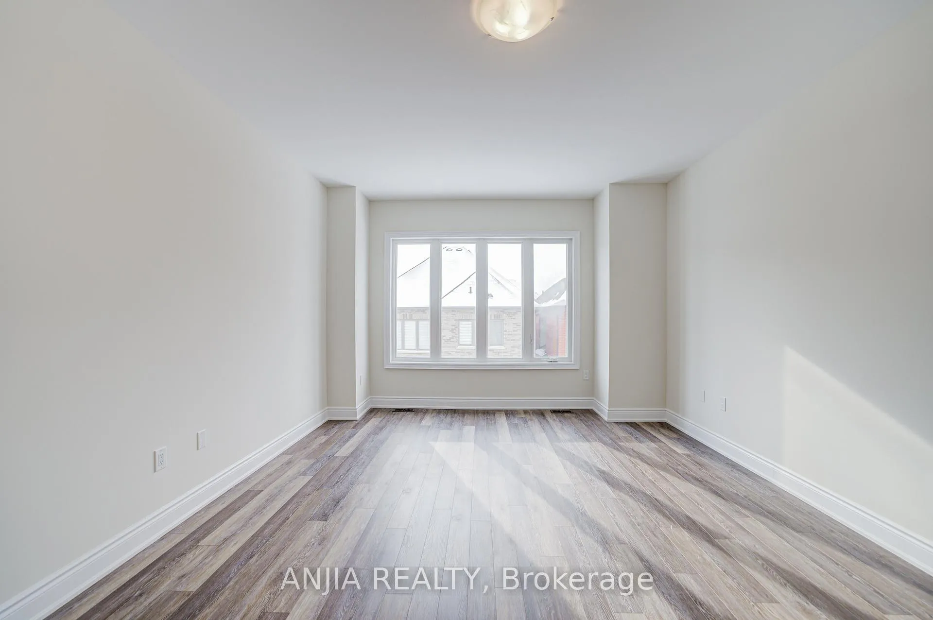 Photo 42 of 3428 Mosley Gate, Oakville, Glenorchy — HOMEH
