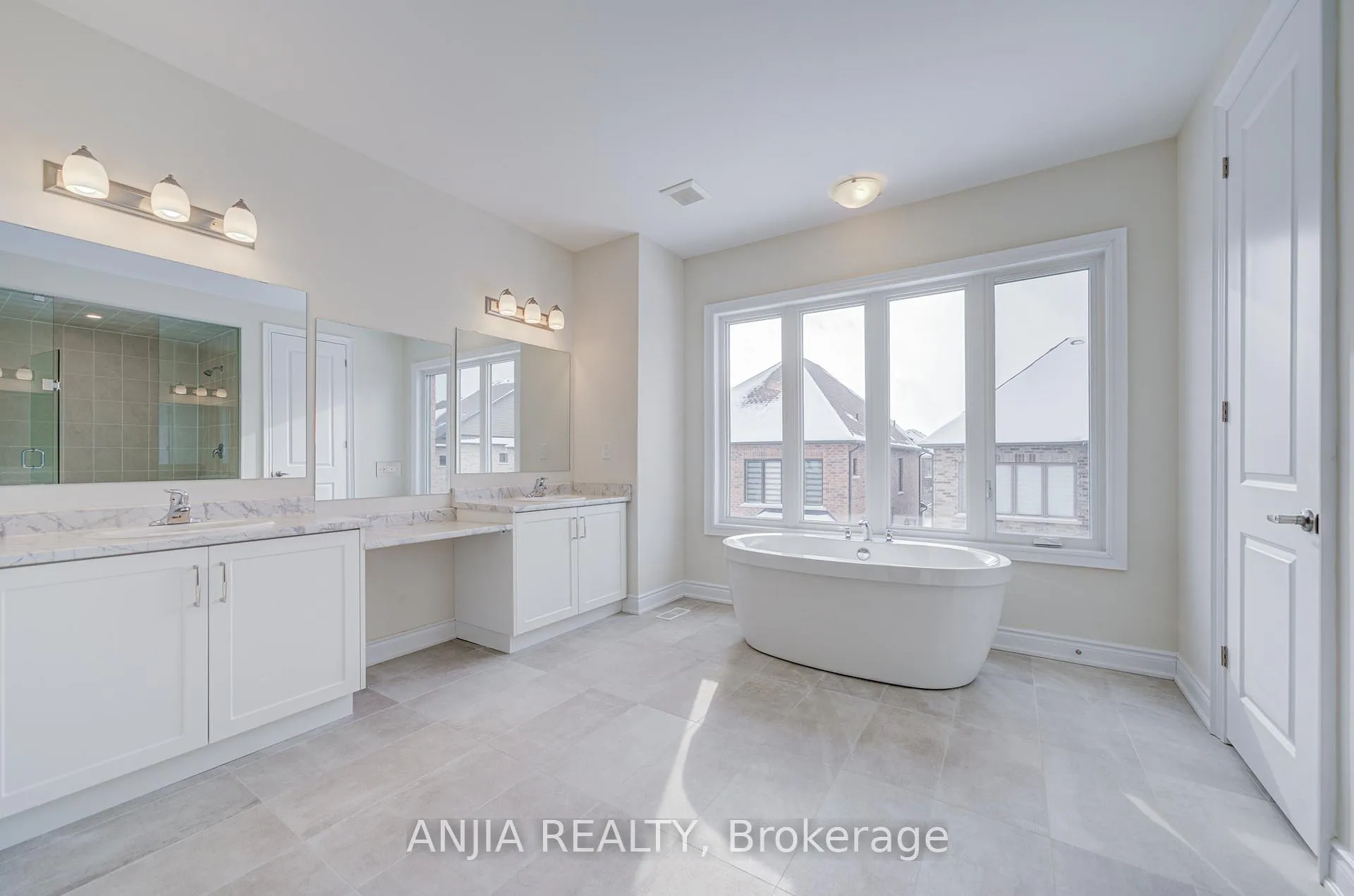 Photo 47 of 3428 Mosley Gate, Oakville, Glenorchy — HOMEH