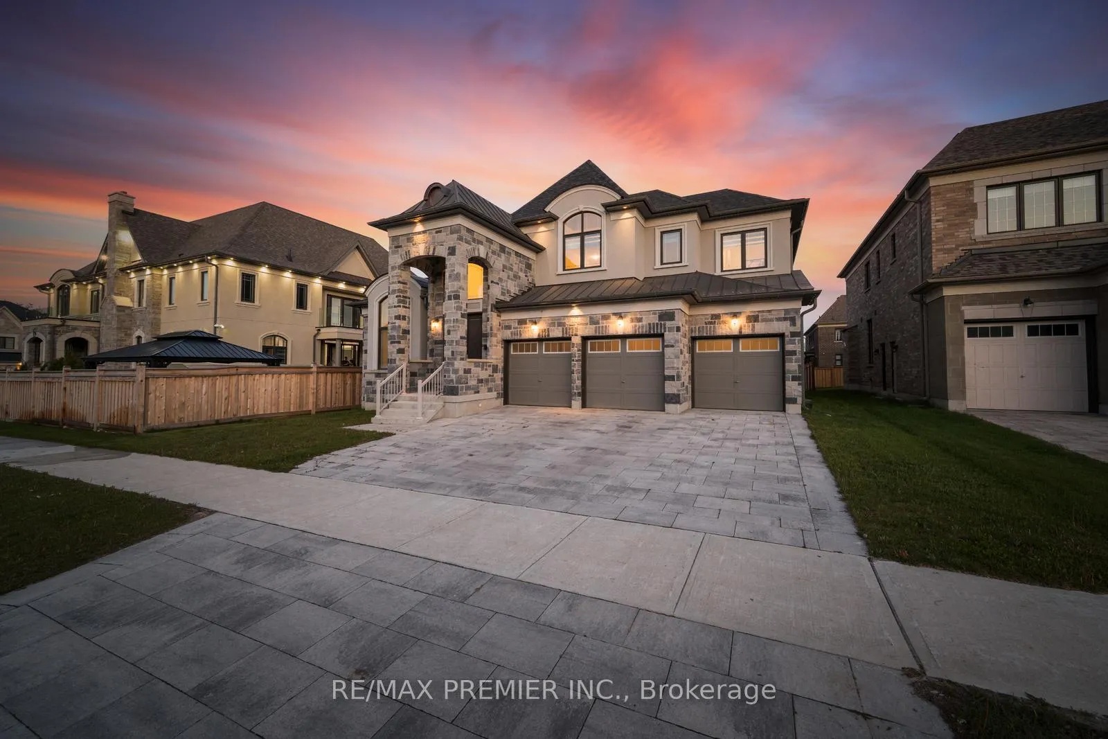 Photo 2 of 57 Appleyard Avenue, Vaughan, Kleinburg — HOMEH