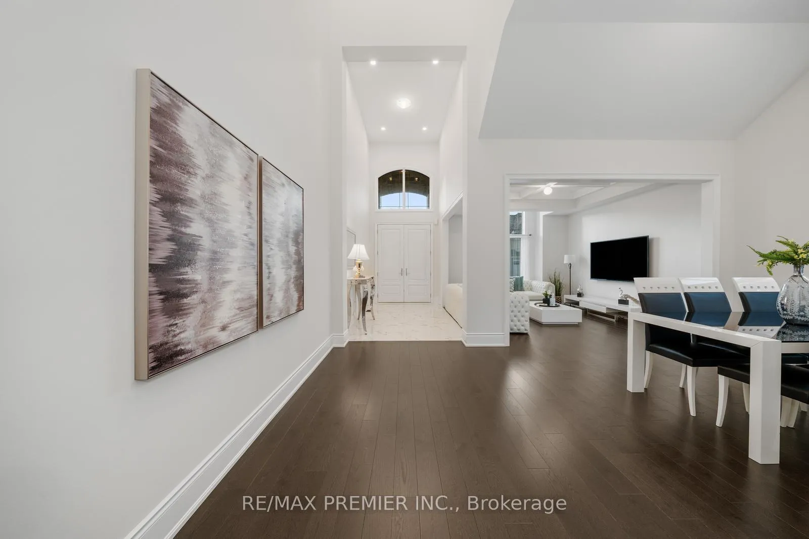 Photo 6 of 57 Appleyard Avenue, Vaughan, Kleinburg — HOMEH