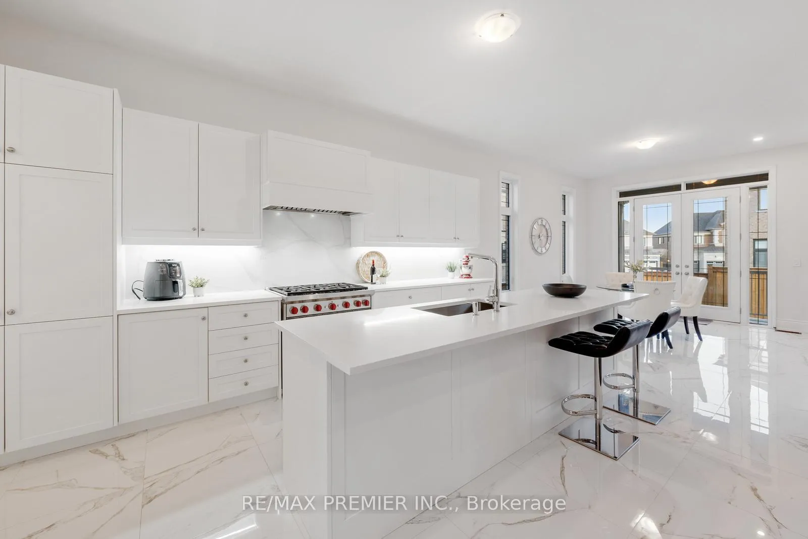Photo 13 of 57 Appleyard Avenue, Vaughan, Kleinburg — HOMEH