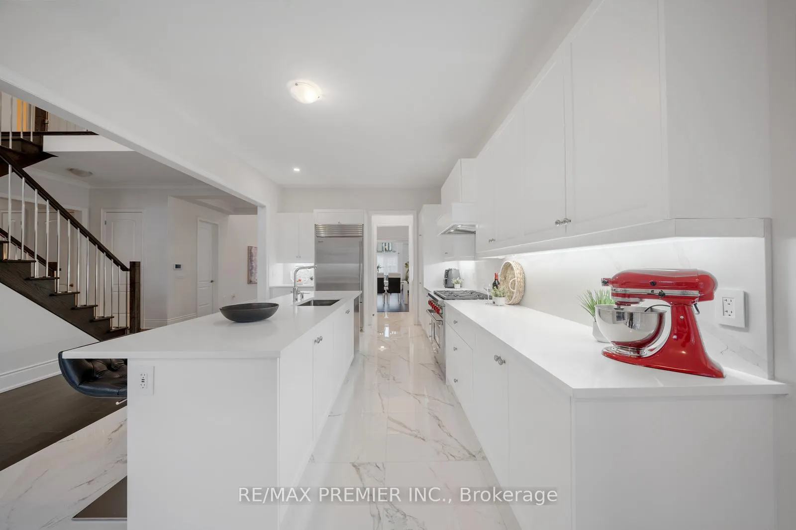 Photo 16 of 57 Appleyard Avenue, Vaughan, Kleinburg — HOMEH