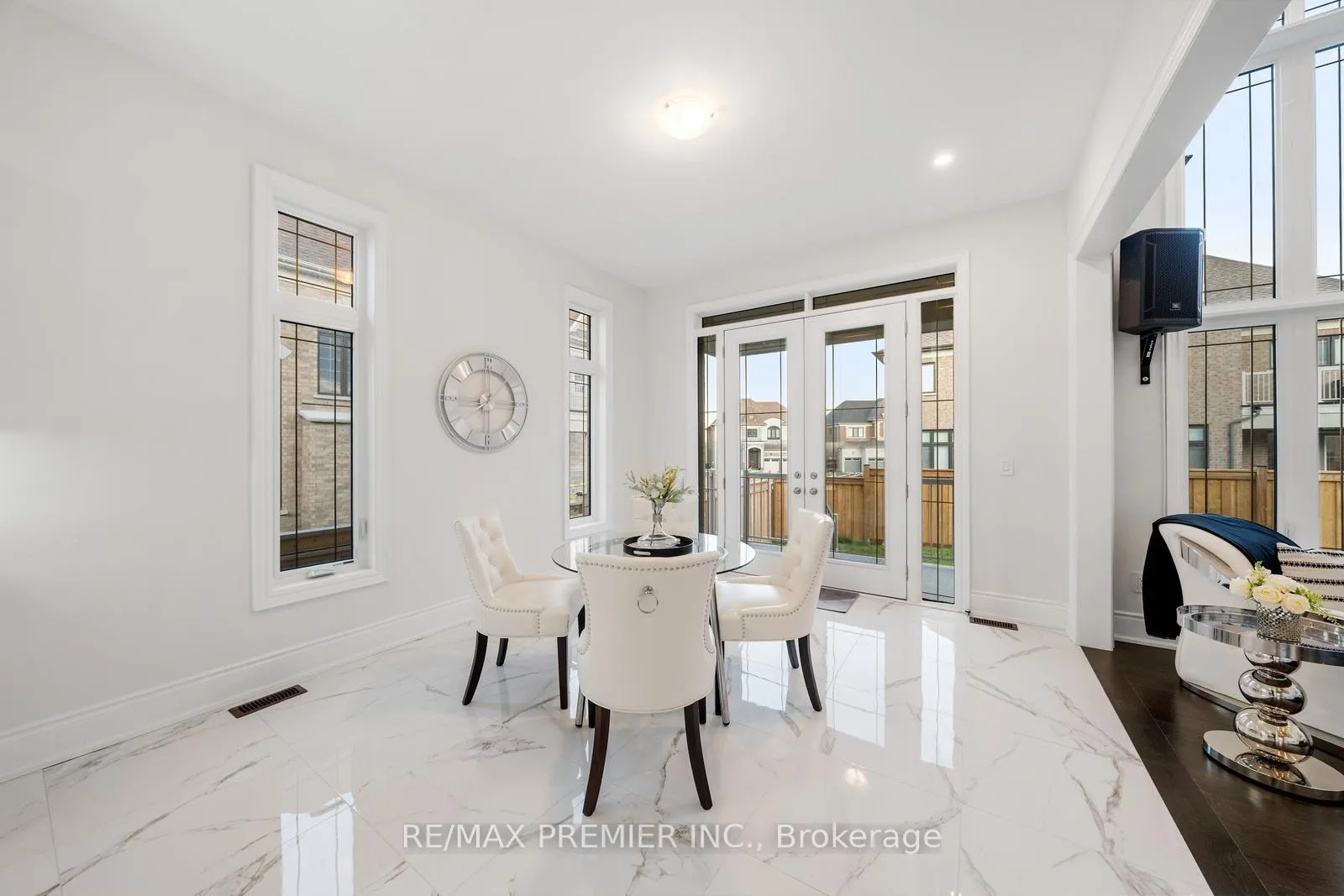 Photo 20 of 57 Appleyard Avenue, Vaughan, Kleinburg — HOMEH