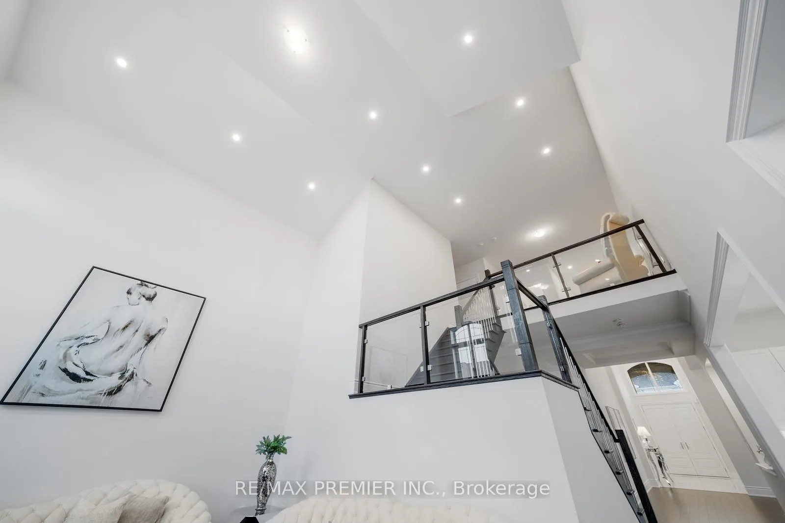 Photo 24 of 57 Appleyard Avenue, Vaughan, Kleinburg — HOMEH