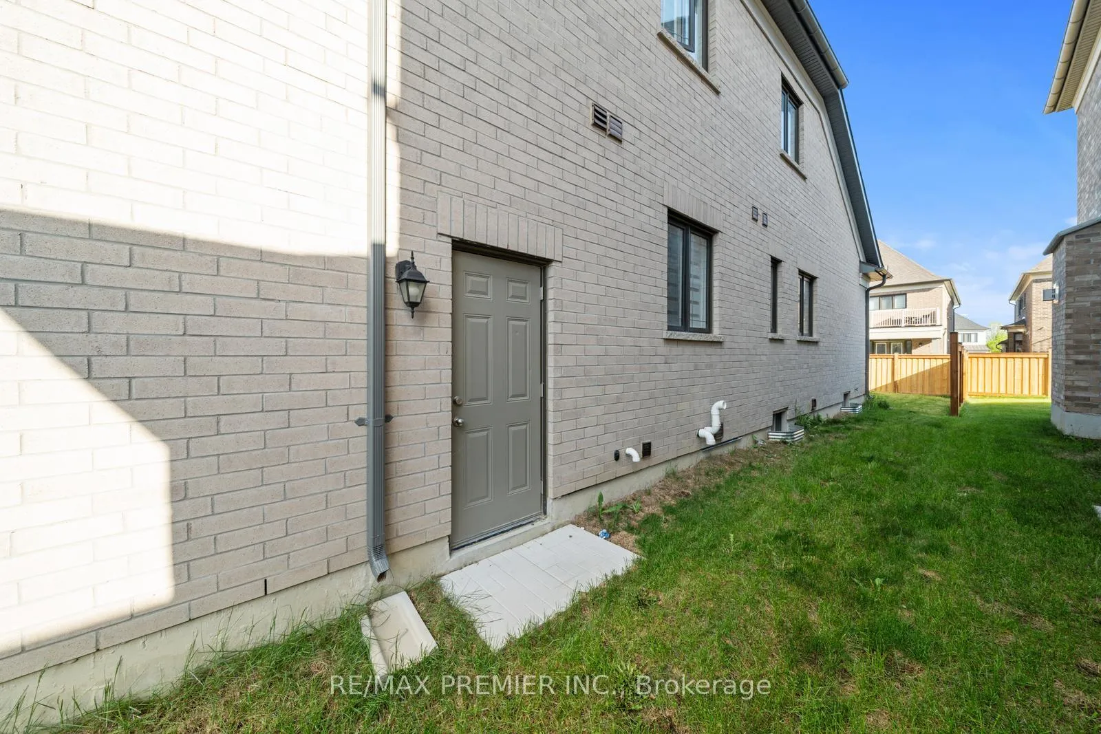 Photo 45 of 57 Appleyard Avenue, Vaughan, Kleinburg — HOMEH