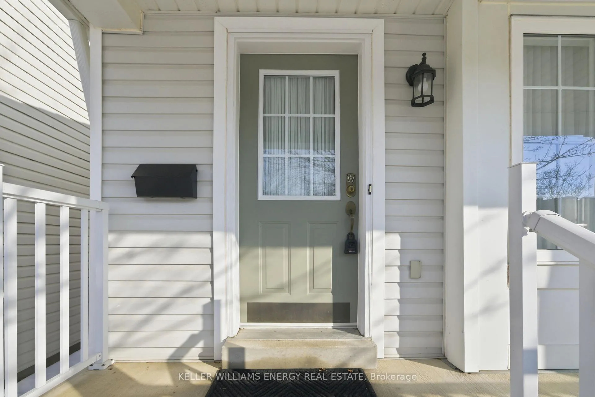Photo 3 of 1375 Linstead Street, Oshawa, Taunton — HOMEH