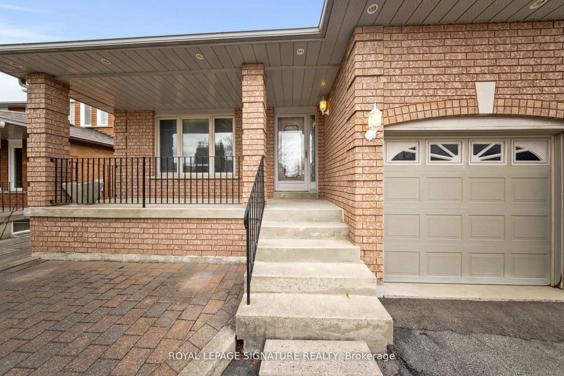 Photo 3 of 65 Gates Road, Vaughan, West Woodbridge — HOMEH