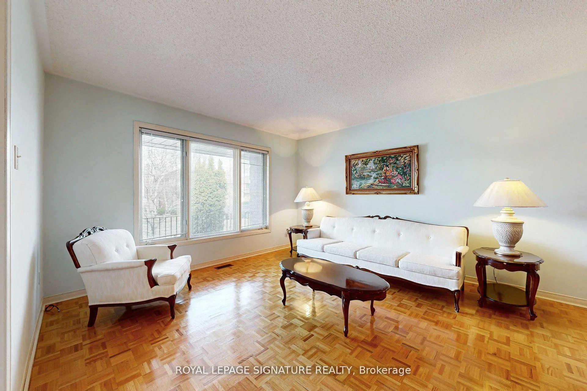 Photo 8 of 65 Gates Road, Vaughan, West Woodbridge — HOMEH