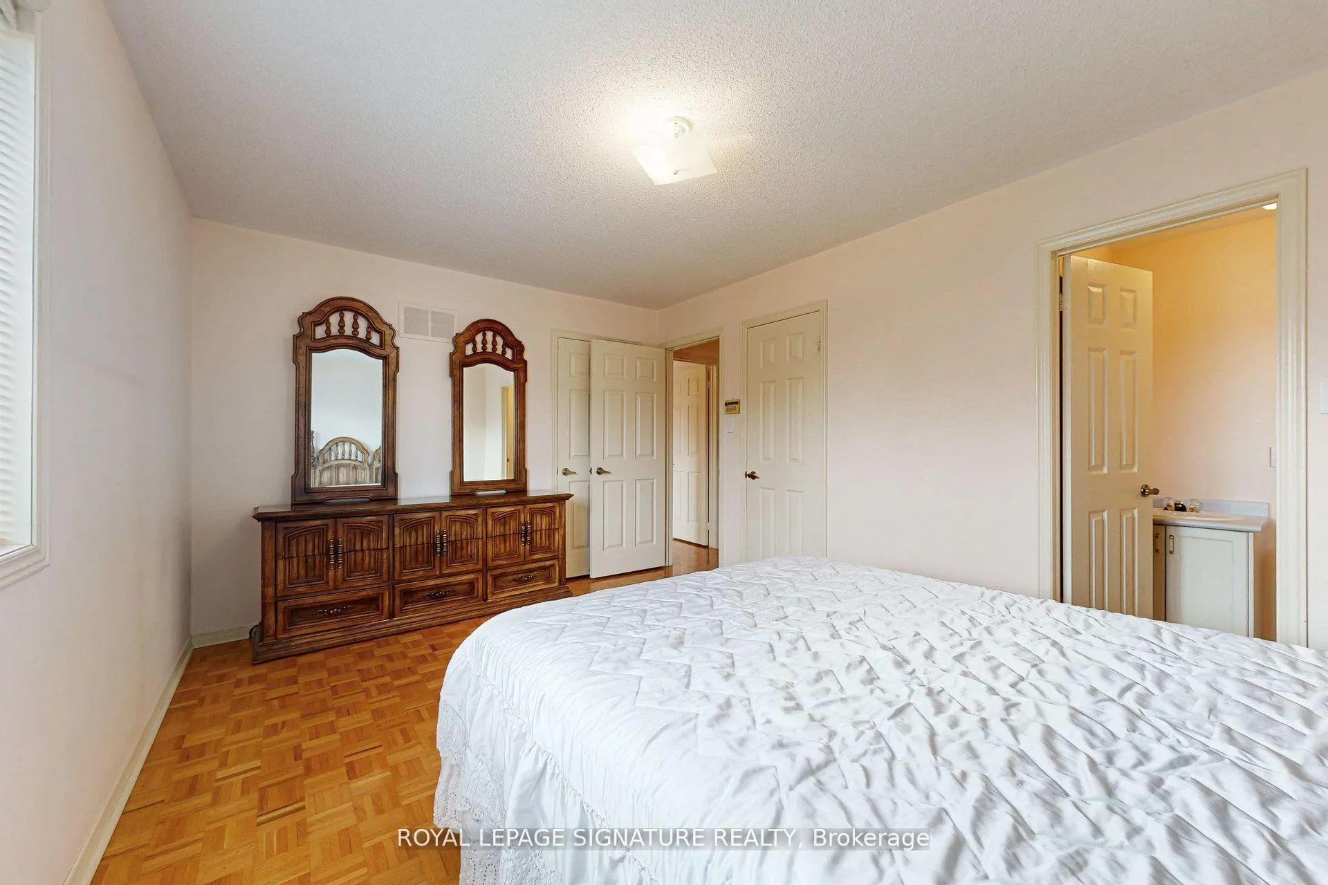 Photo 25 of 65 Gates Road, Vaughan, West Woodbridge — HOMEH