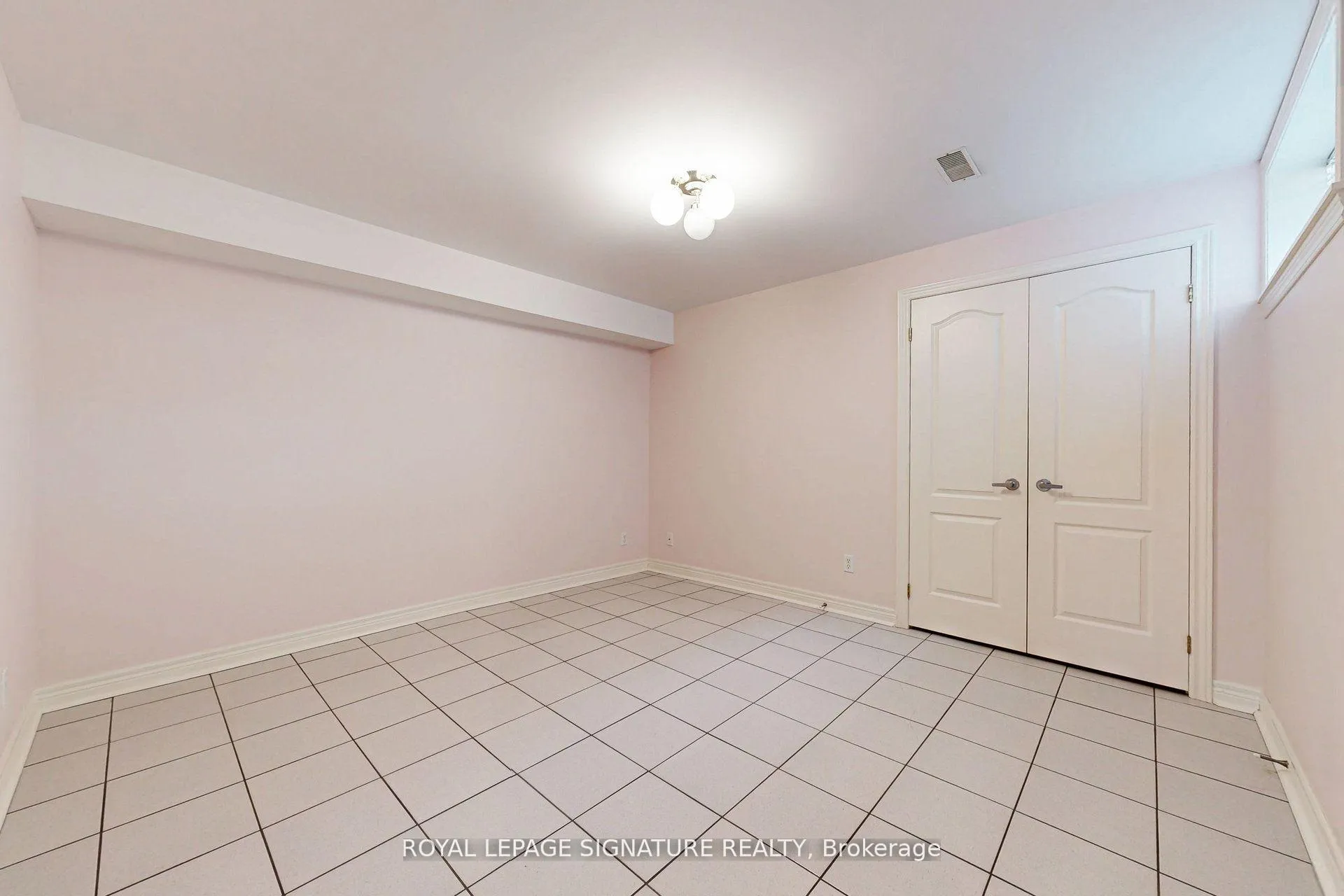 Photo 36 of 65 Gates Road, Vaughan, West Woodbridge — HOMEH