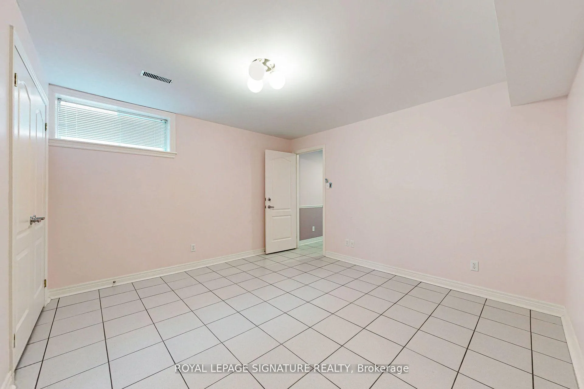 Photo 37 of 65 Gates Road, Vaughan, West Woodbridge — HOMEH