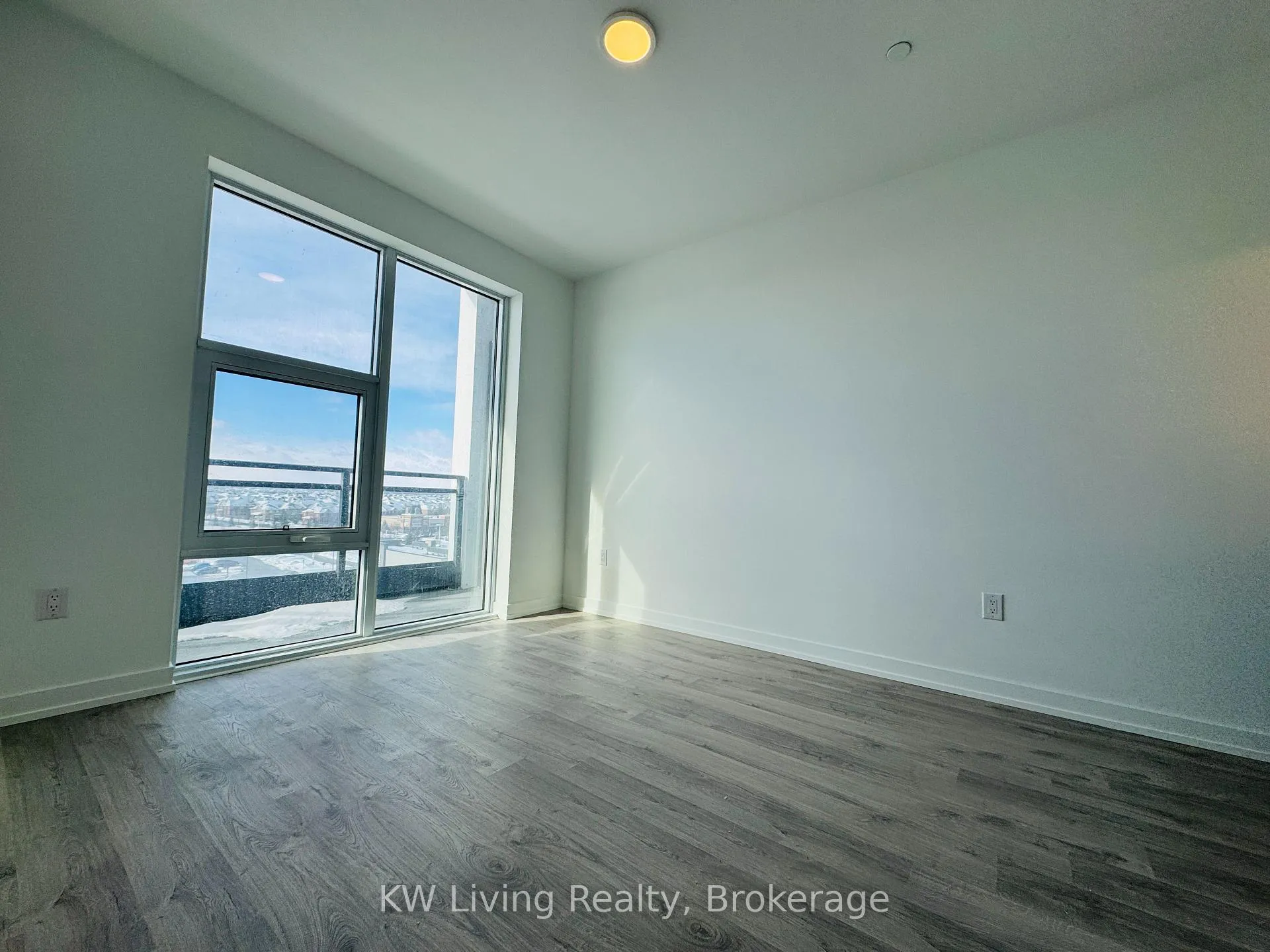 Photo 5 of Unit 733, 9763 Markham Road, Markham, Greensborough — HOMEH