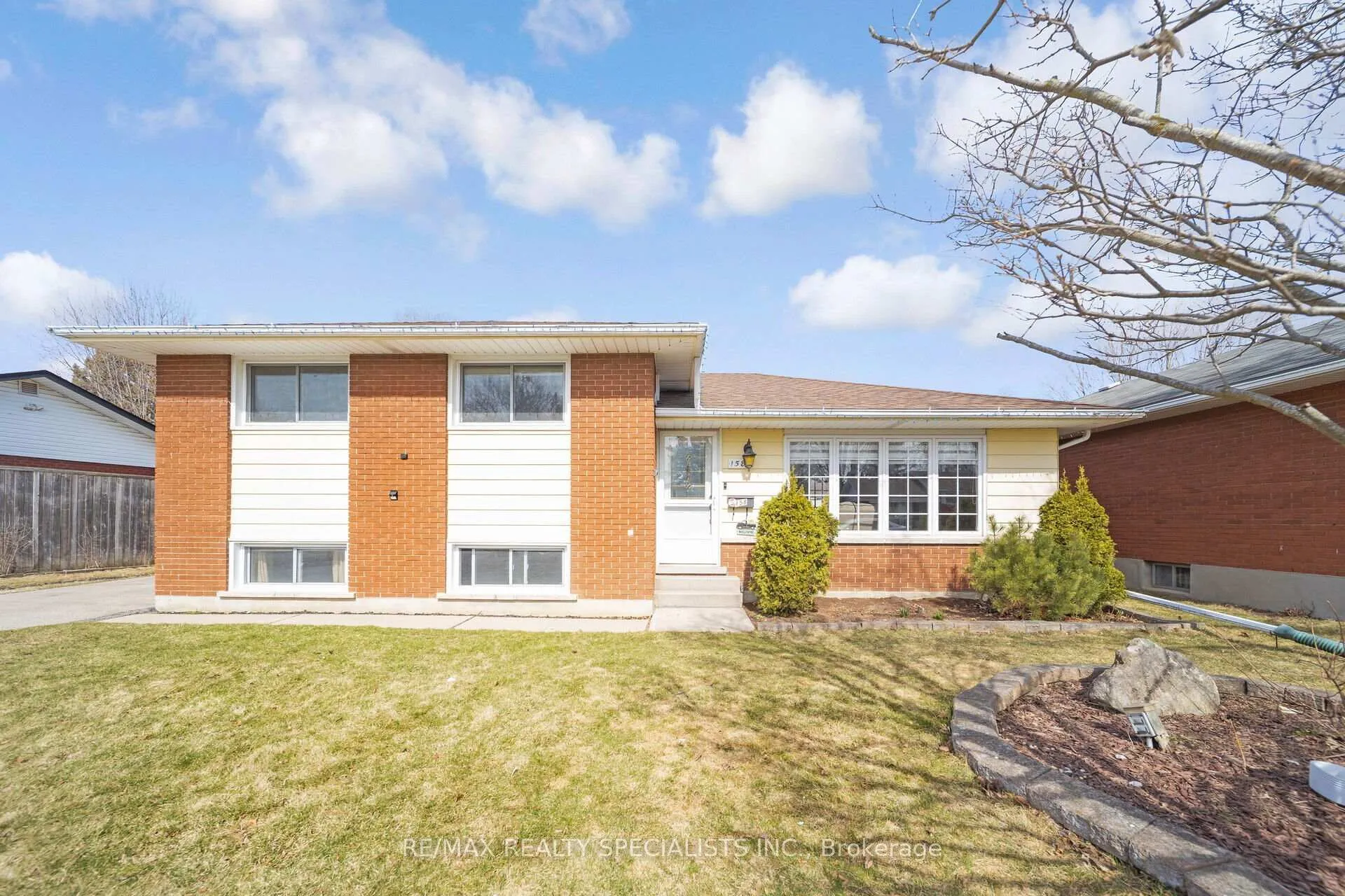 Photo 1 of 158 Hickson Drive, Kitchener — HOMEH
