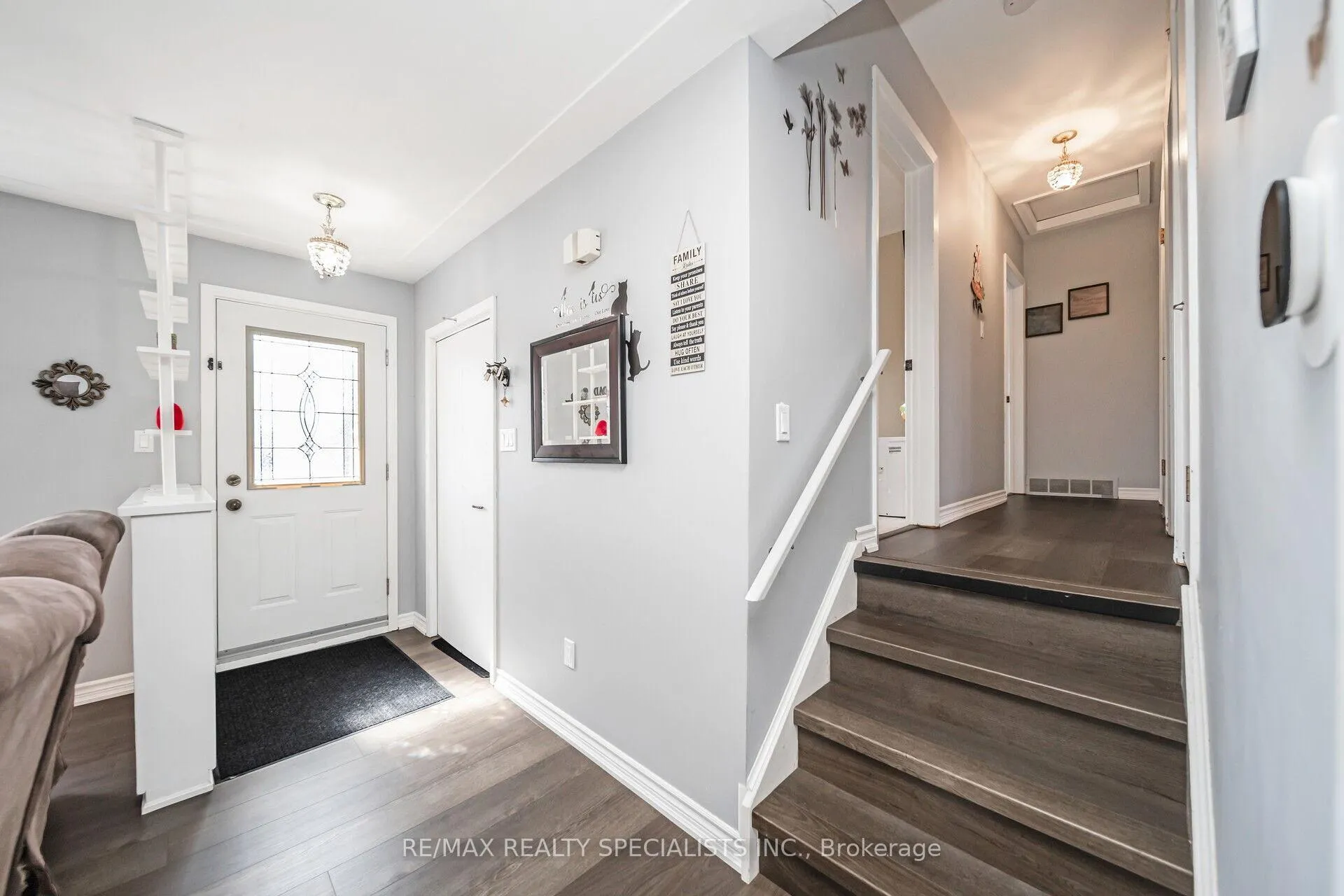 Photo 4 of 158 Hickson Drive, Kitchener — HOMEH