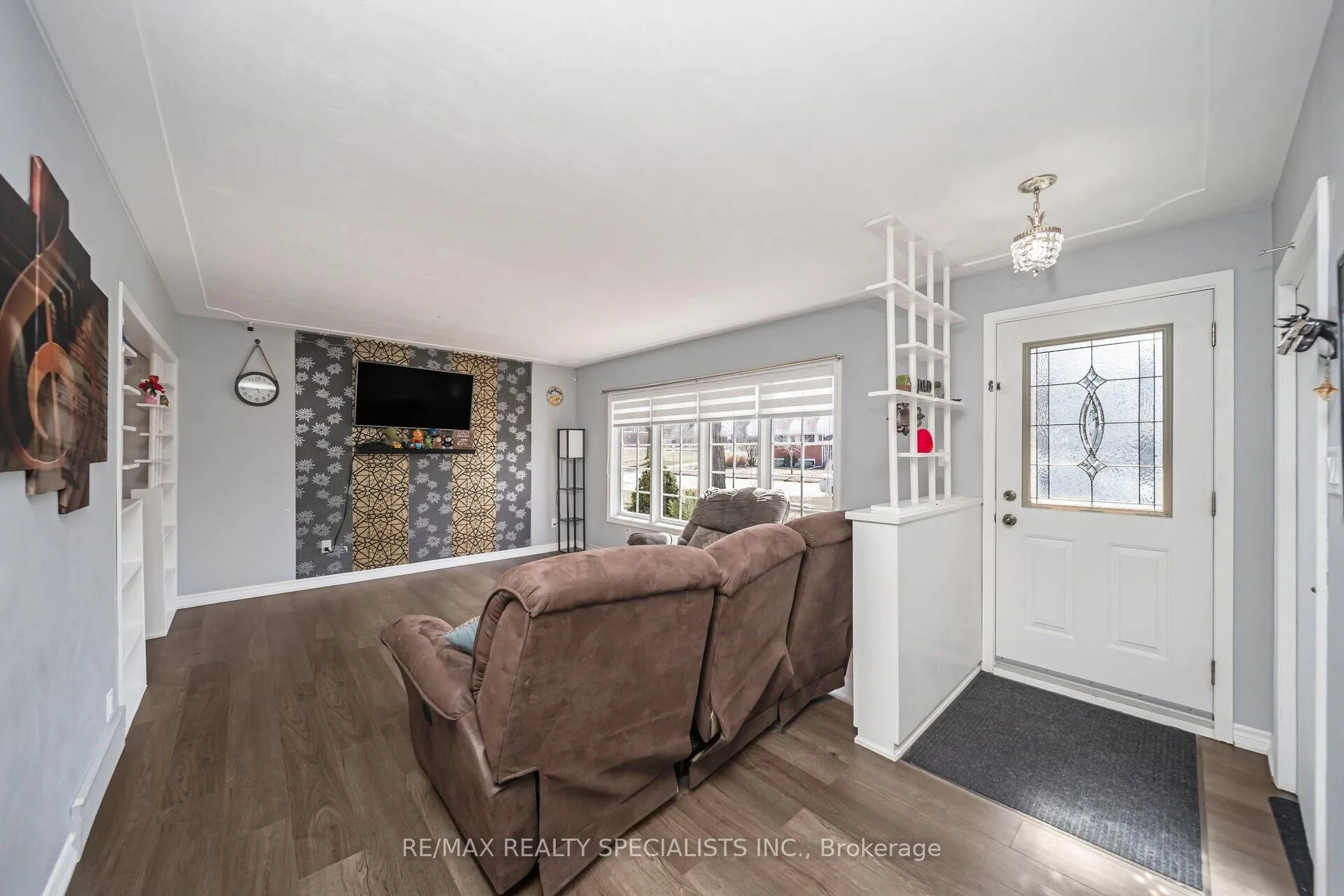 Photo 6 of 158 Hickson Drive, Kitchener — HOMEH