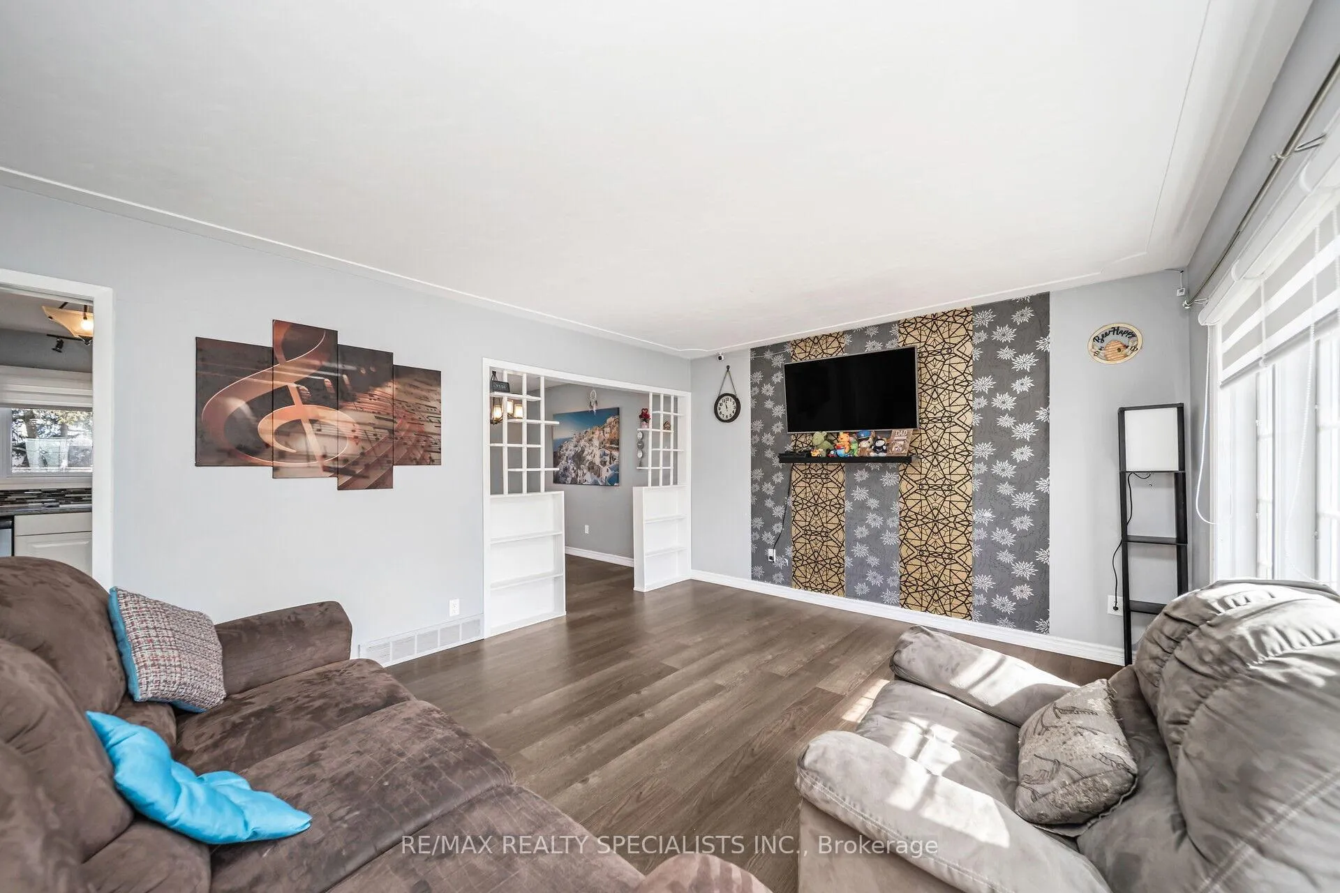 Photo 9 of 158 Hickson Drive, Kitchener — HOMEH