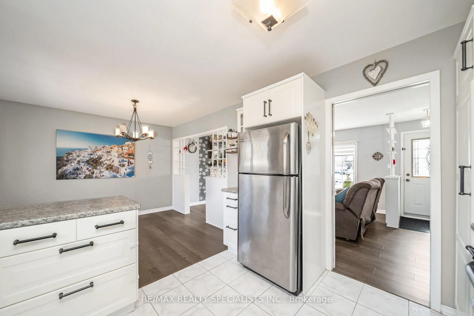 Photo 14 of 158 Hickson Drive, Kitchener — HOMEH
