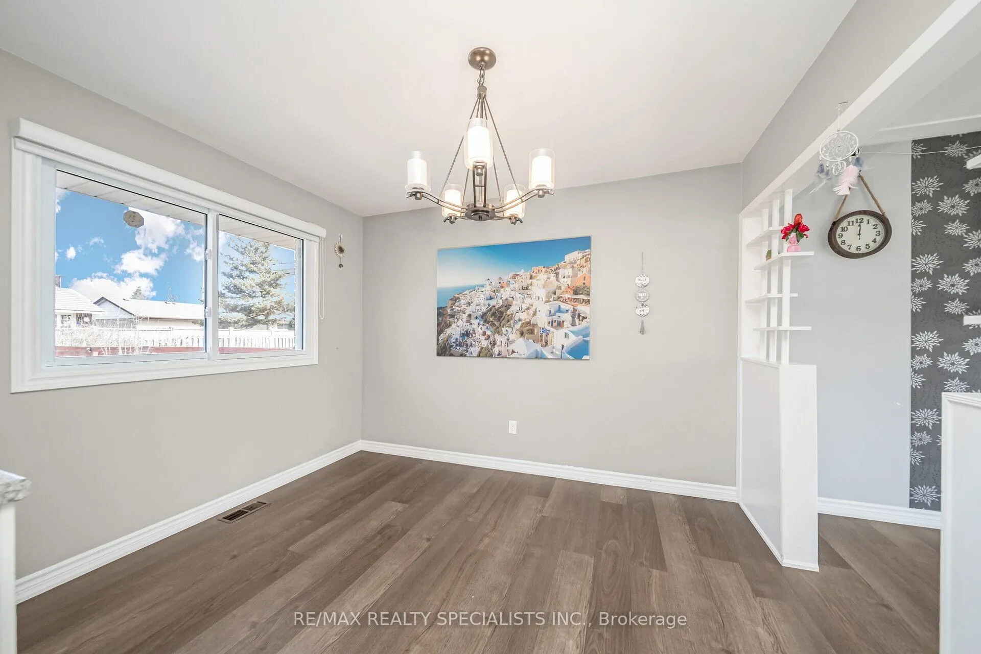 Photo 18 of 158 Hickson Drive, Kitchener — HOMEH