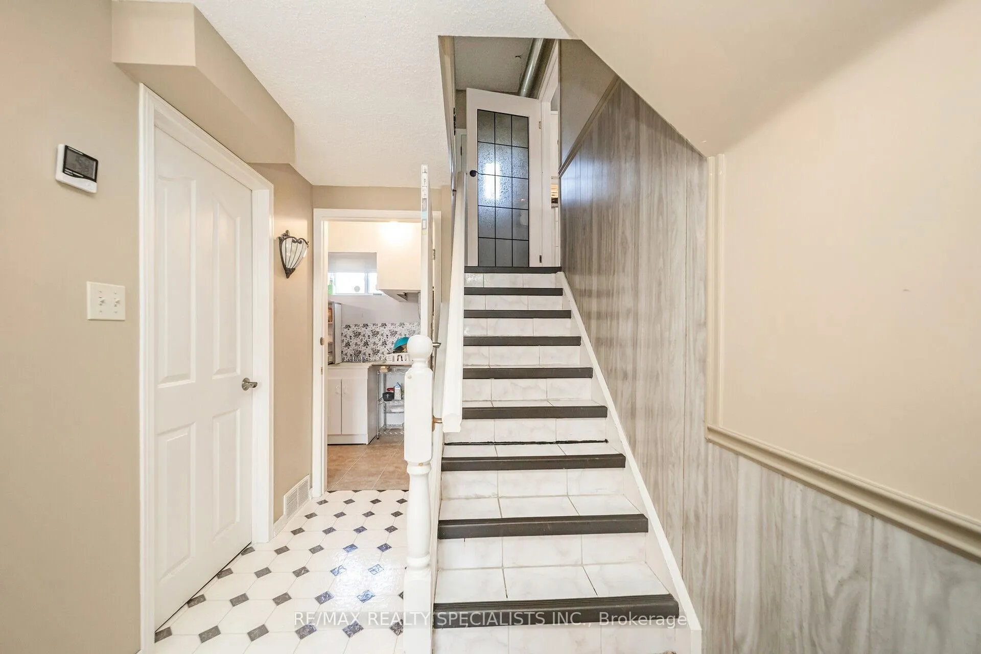 Photo 34 of 158 Hickson Drive, Kitchener — HOMEH